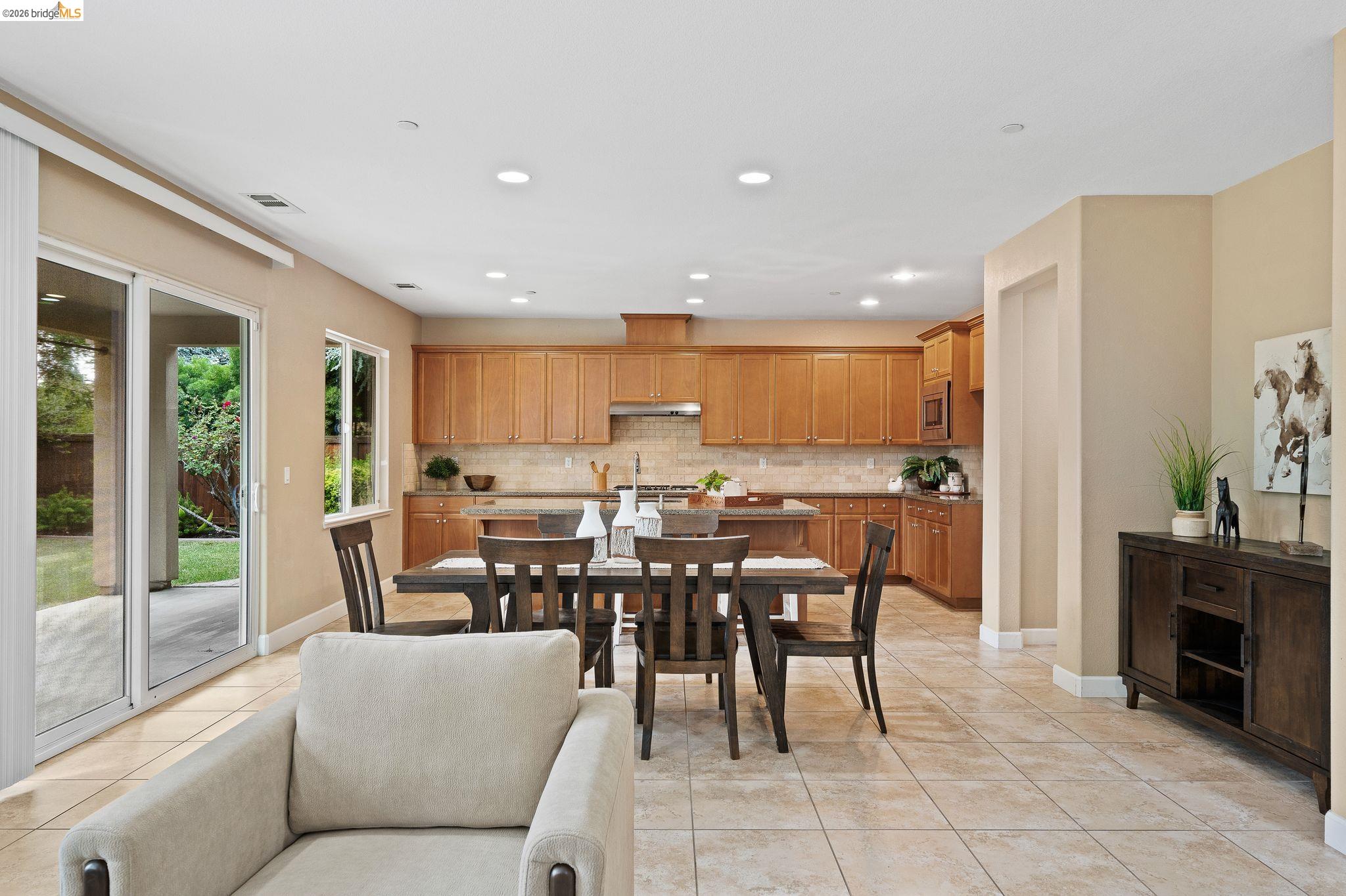 1361 Bellerose Ct