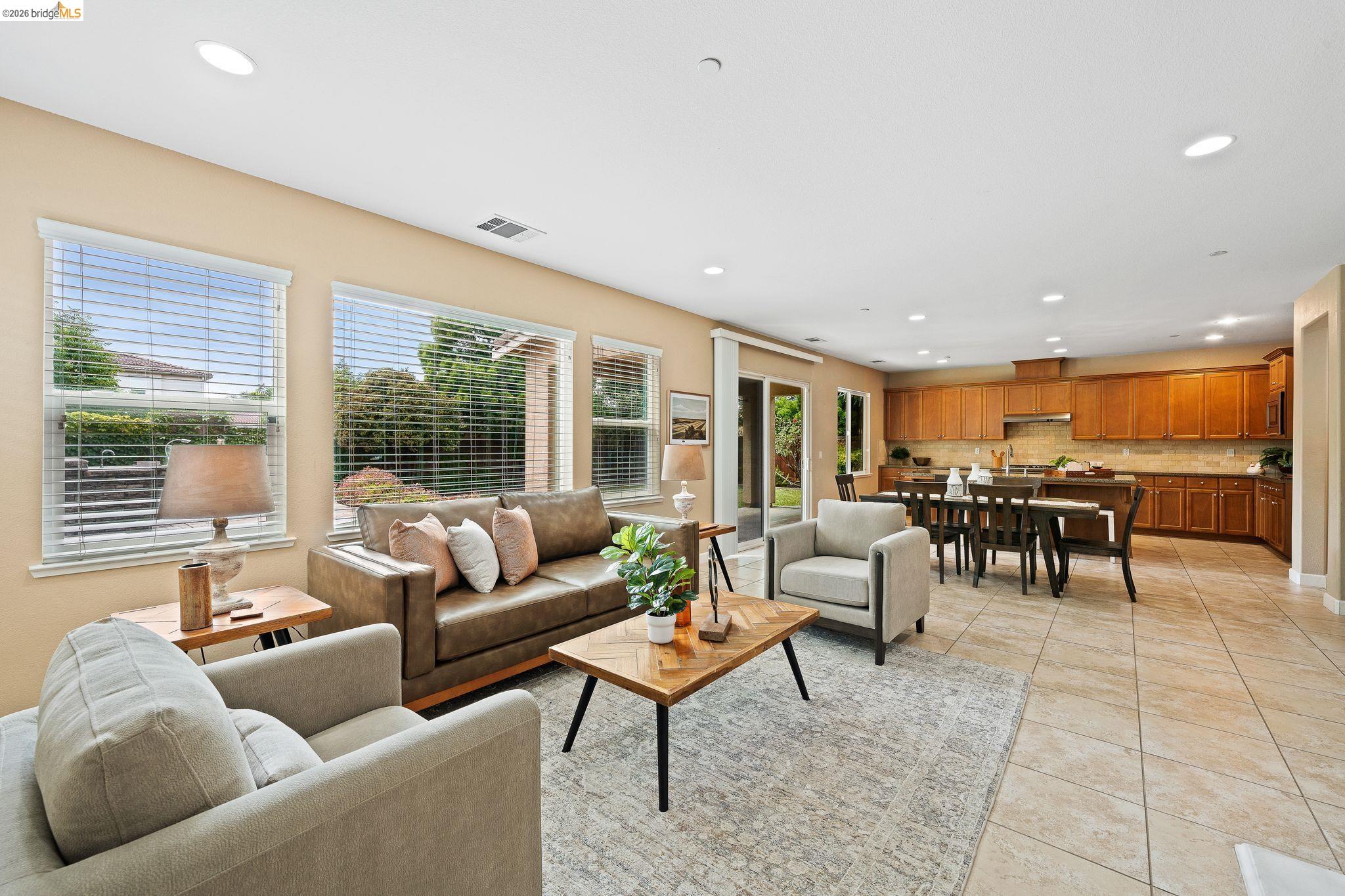 1361 Bellerose Ct