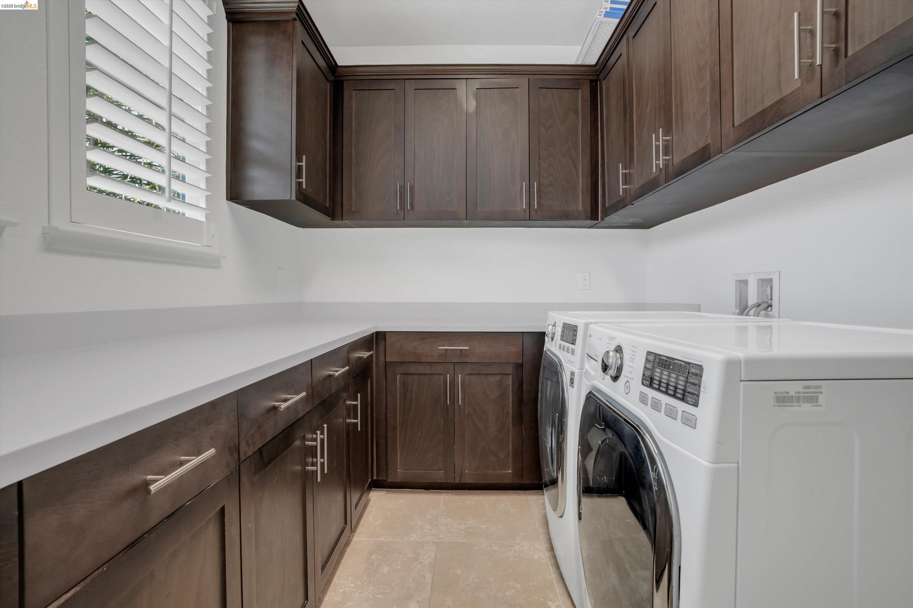 412 Lakehead Ct