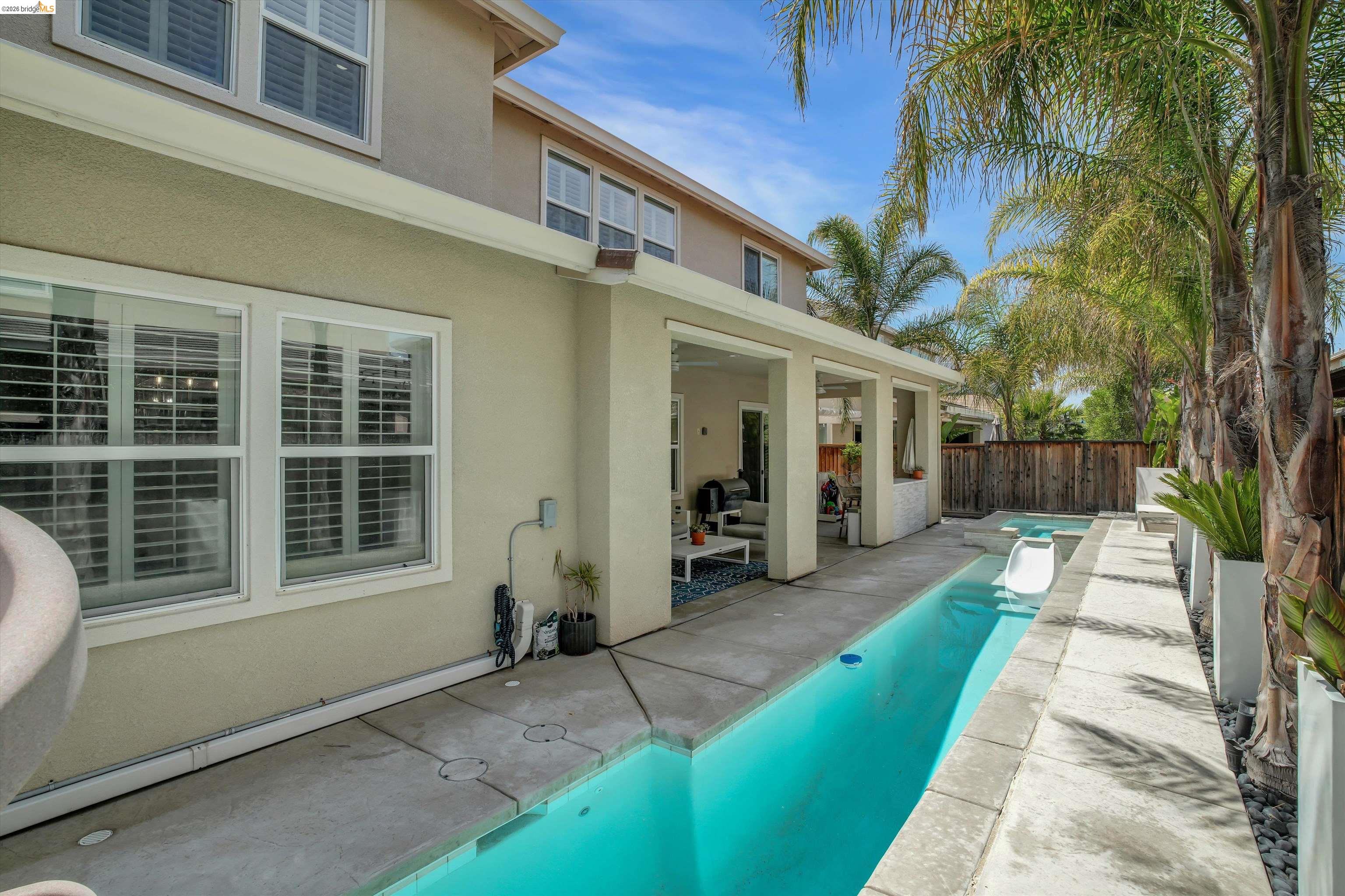 412 Lakehead Ct