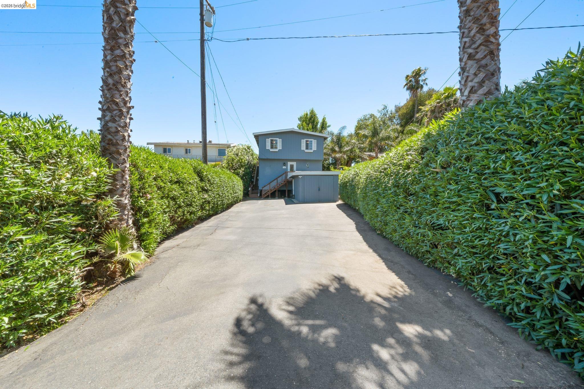 1704 Taylor Rd