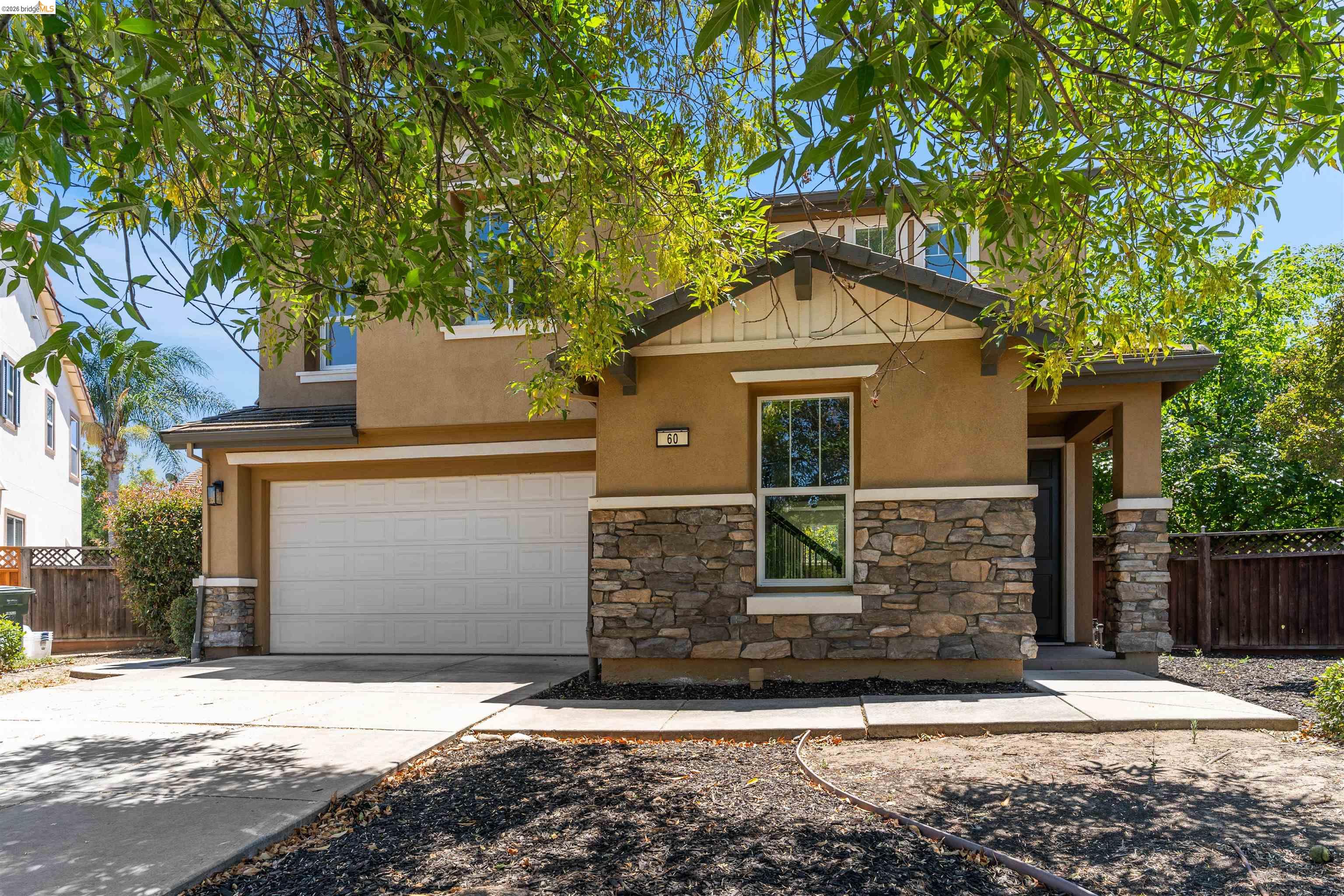 60 Narcissus Ct