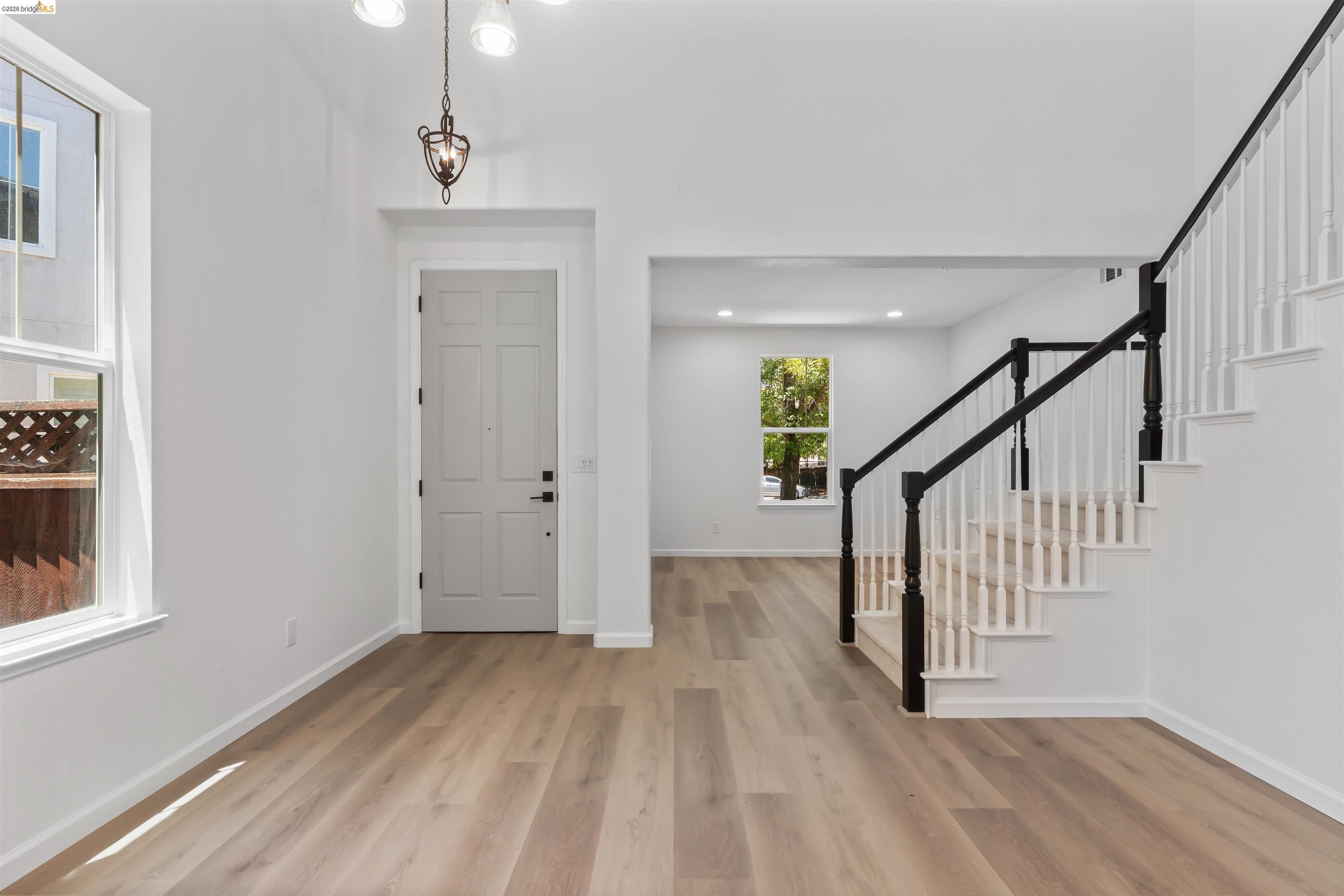 60 Narcissus Ct