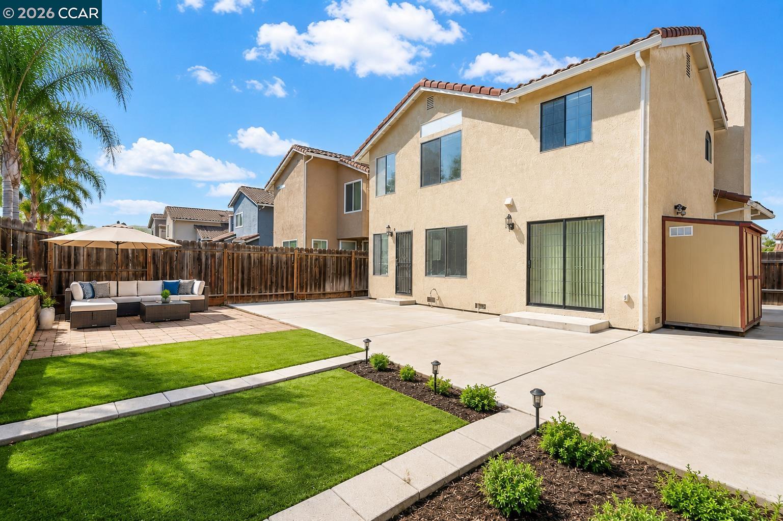 2125 Willow Ave