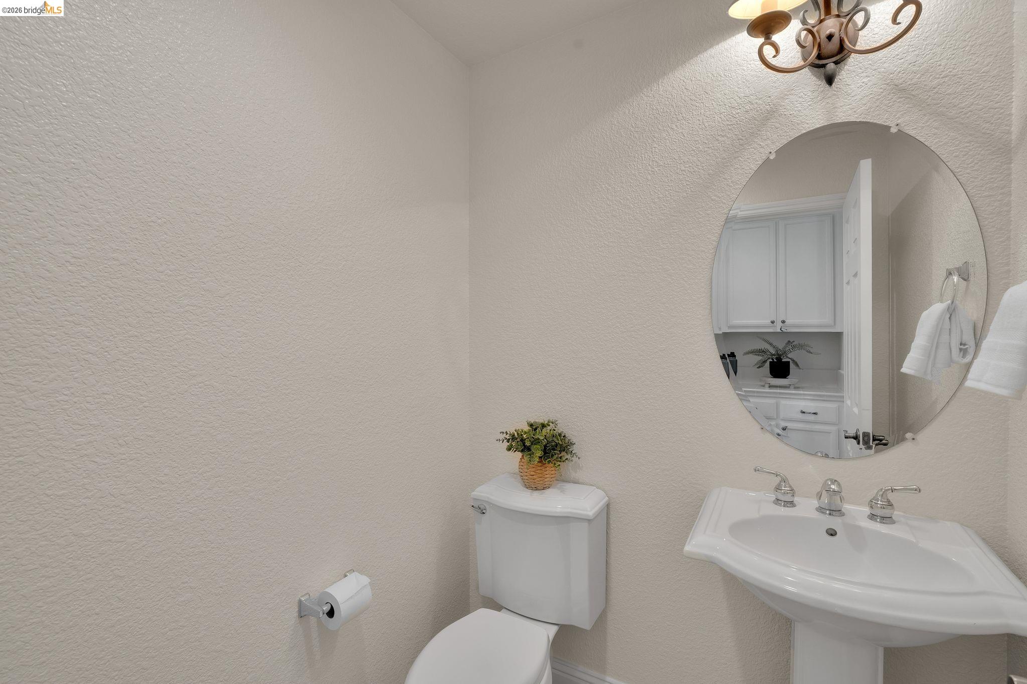 1436 Charisma Way