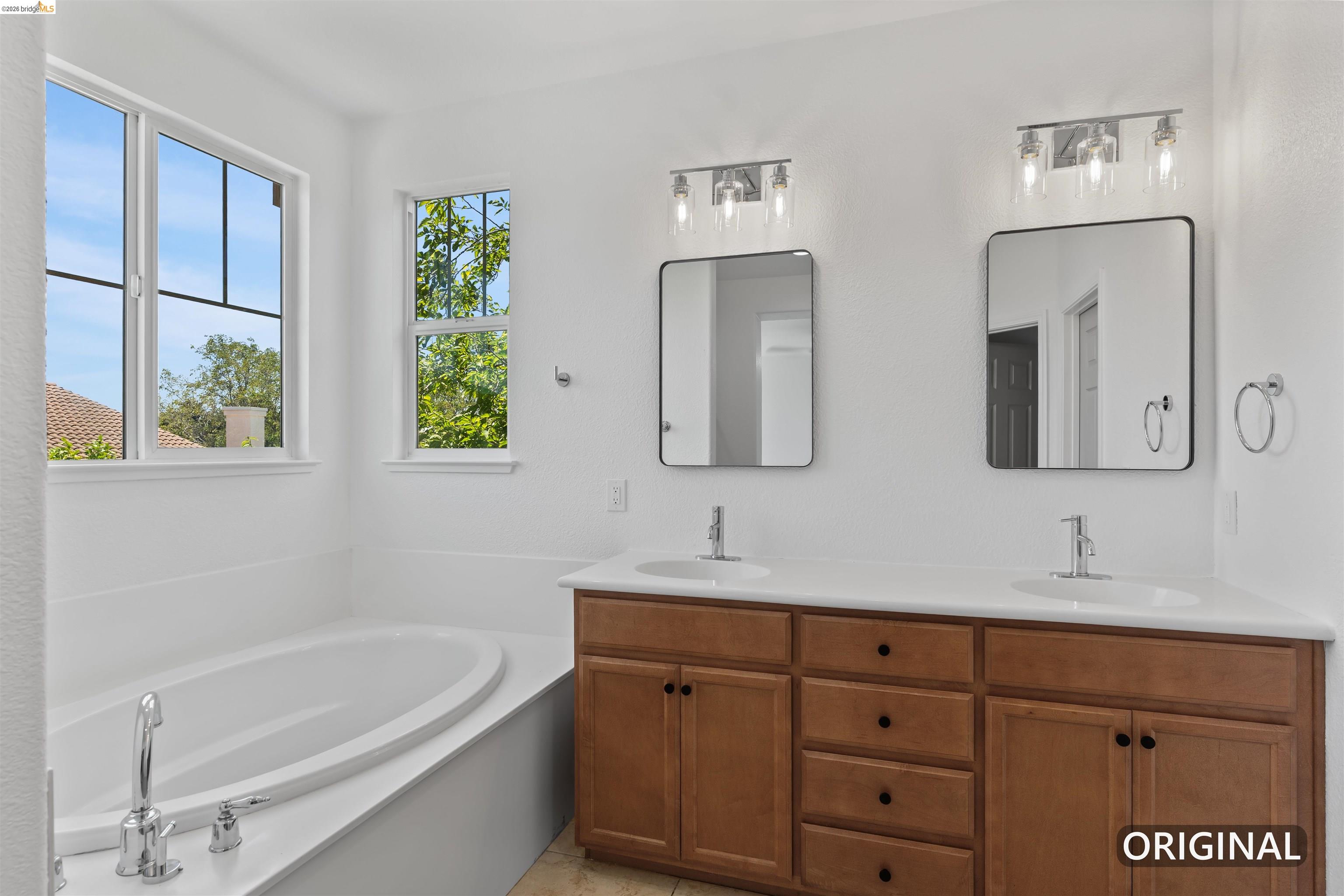 60 Narcissus Ct
