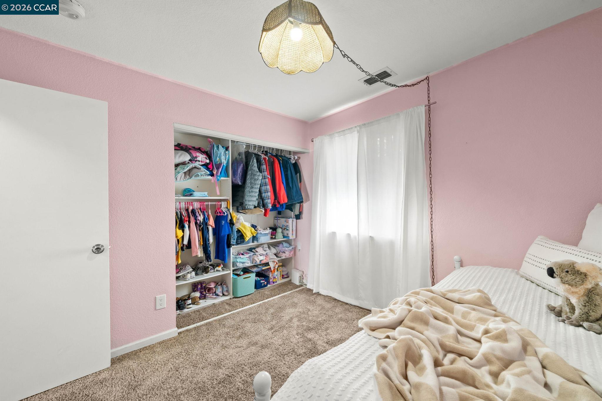 4916 Eastview Way