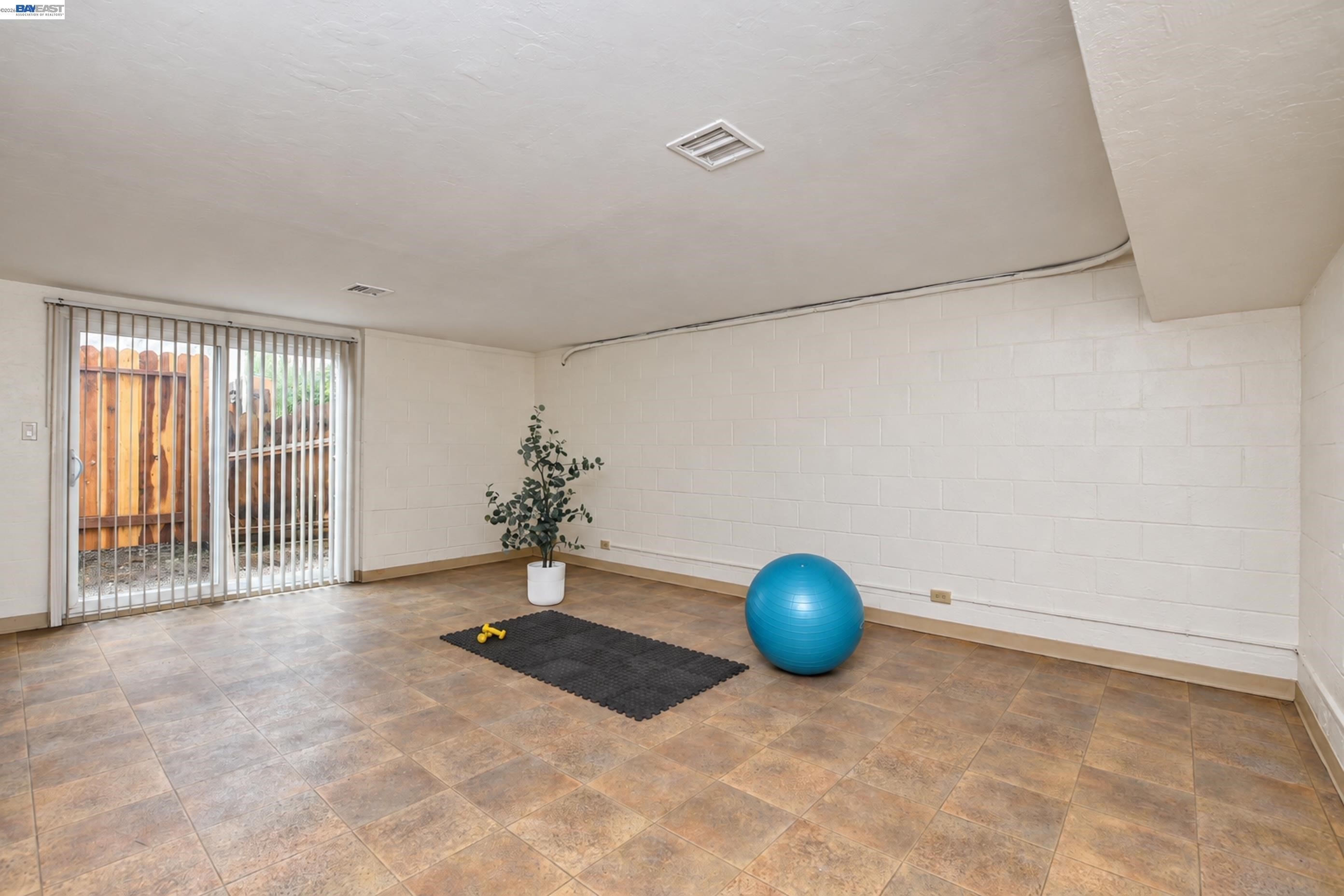 233 Fairmont Ave