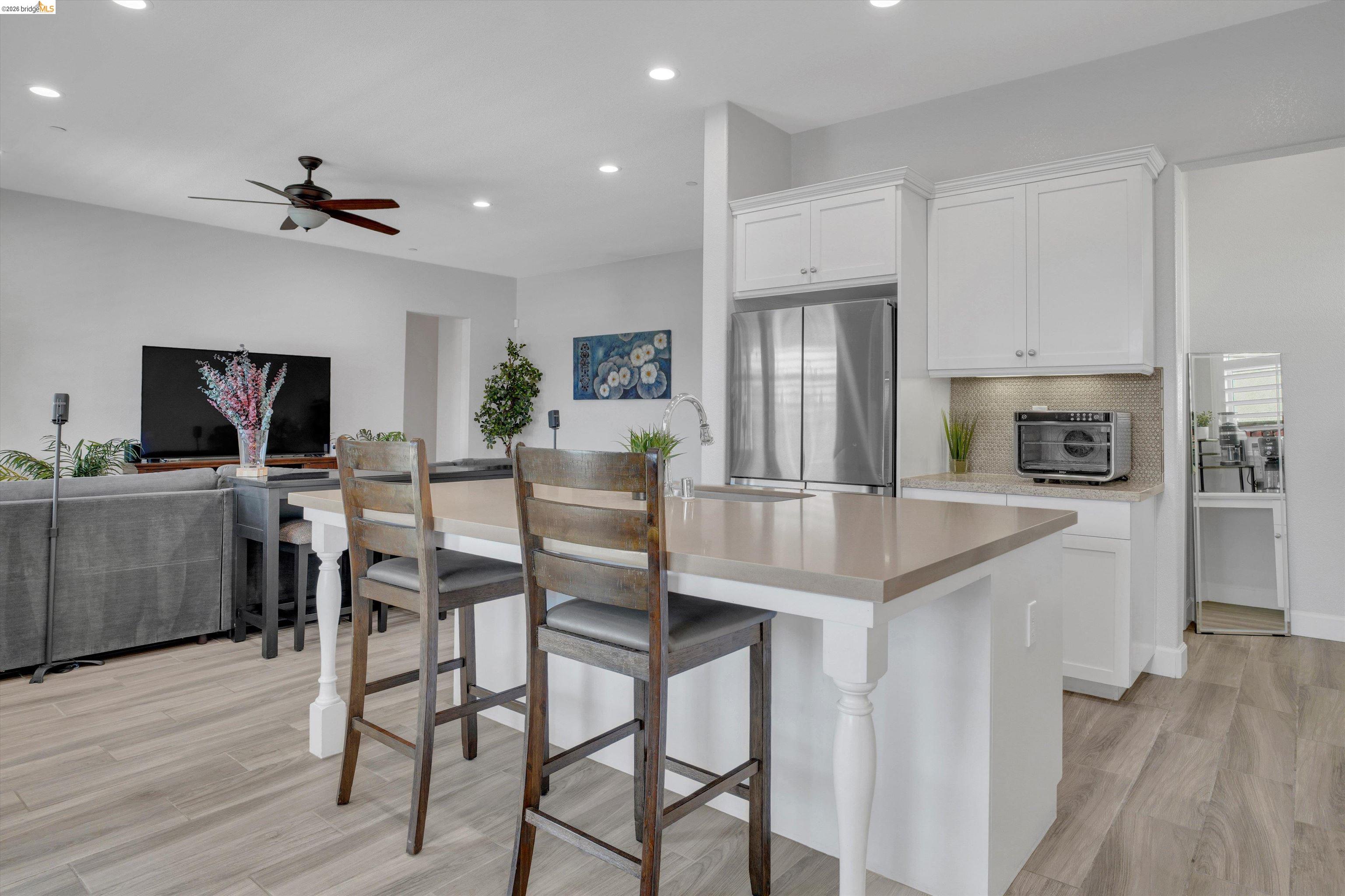 7364 Bay Harbor Way