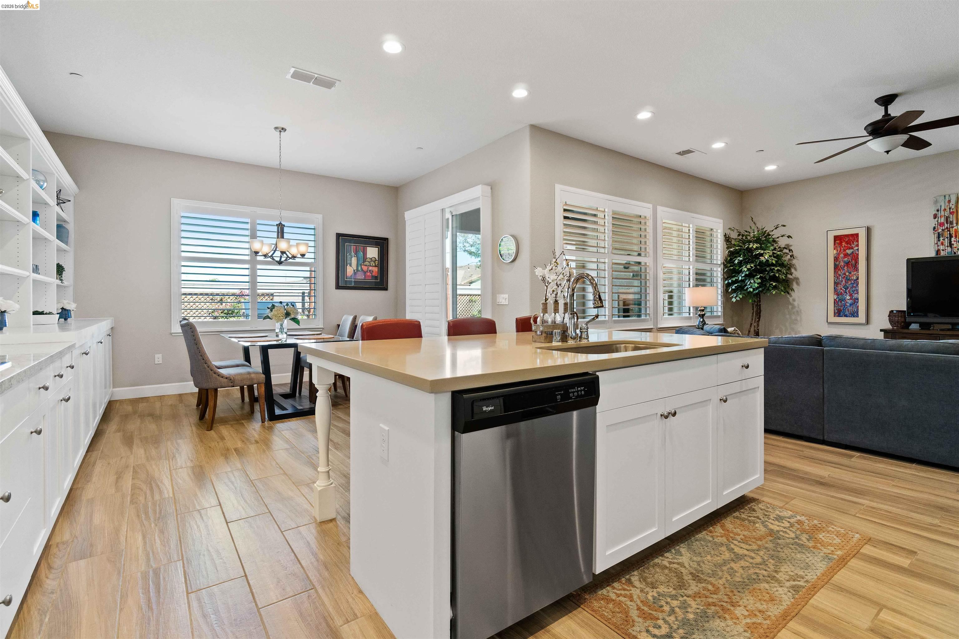 7364 Bay Harbor Way