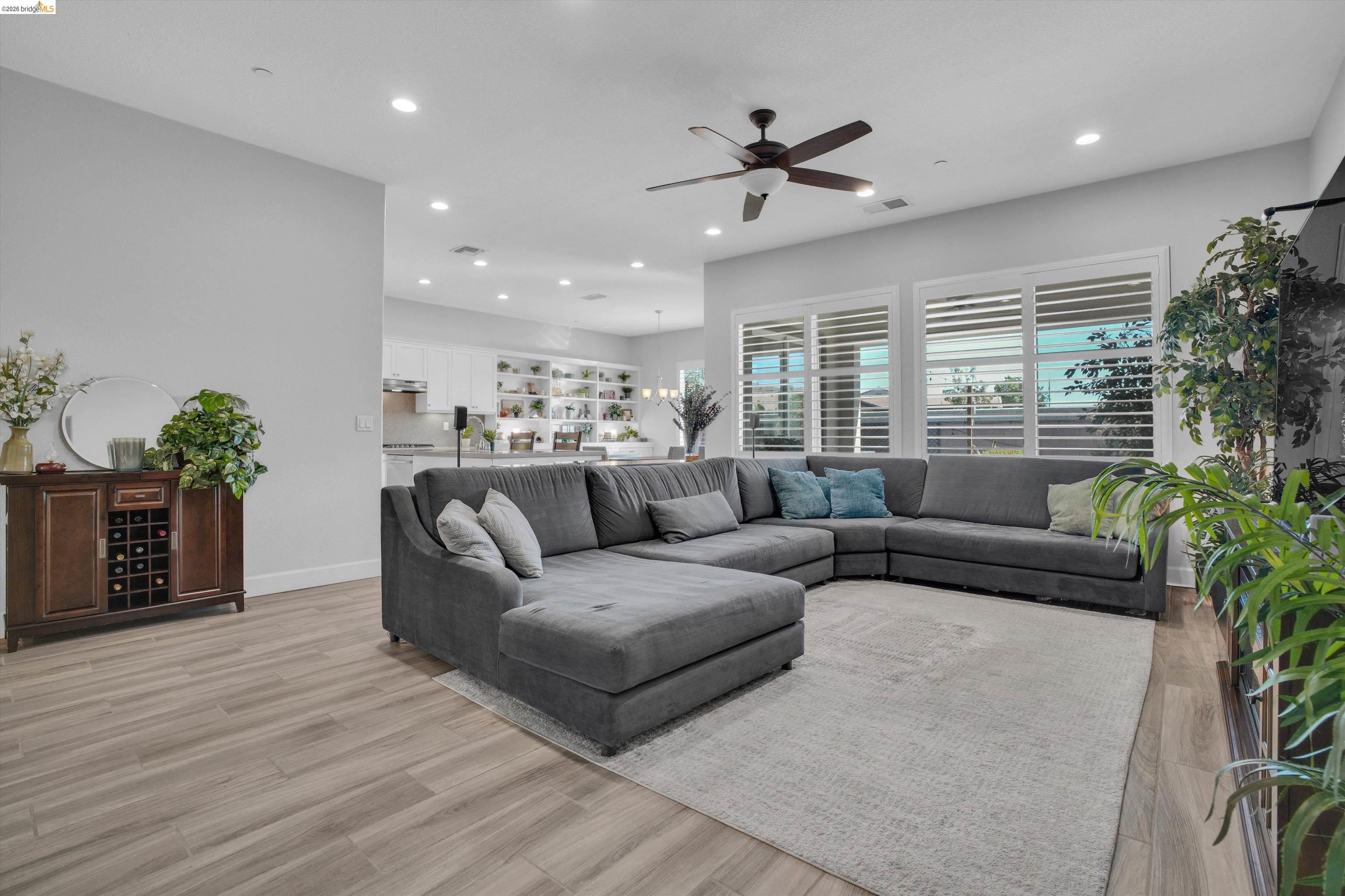 7364 Bay Harbor Way