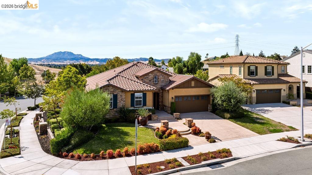5457 Mountain Ridge Way