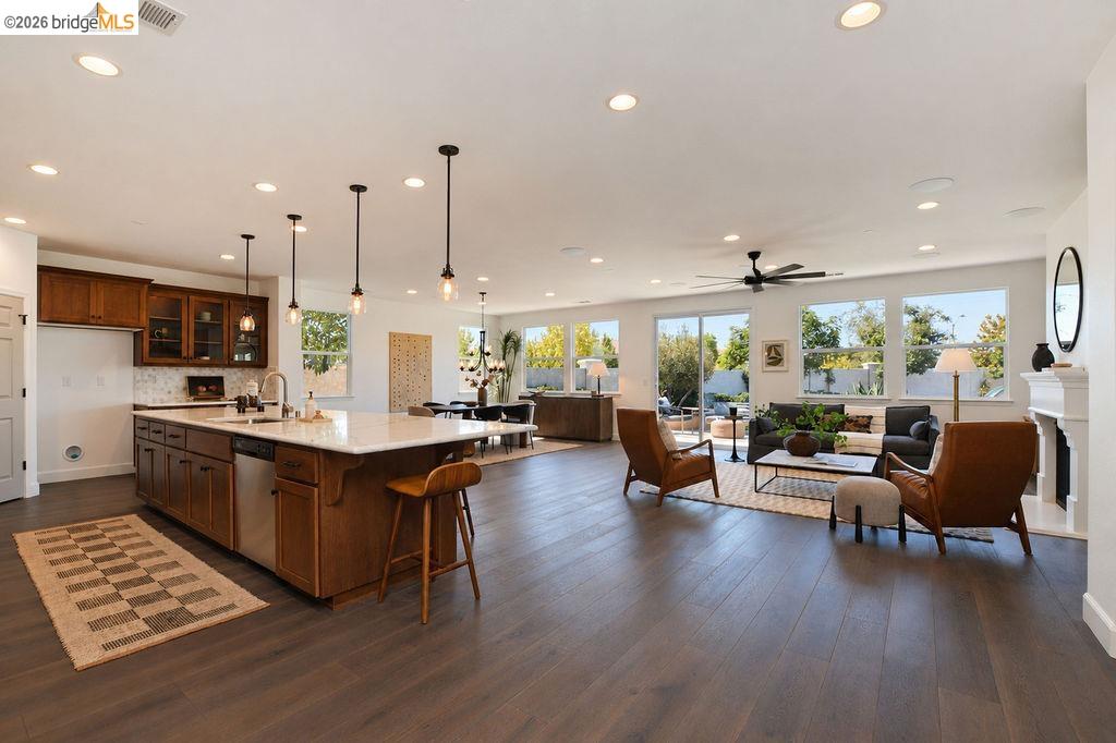 5457 Mountain Ridge Way