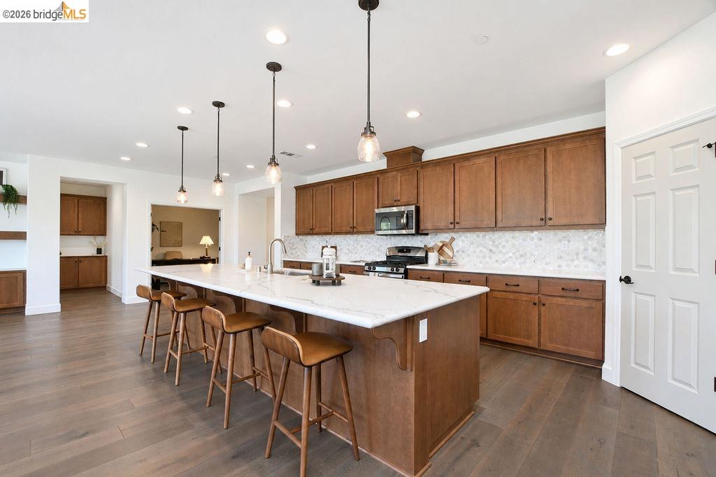 5457 Mountain Ridge Way