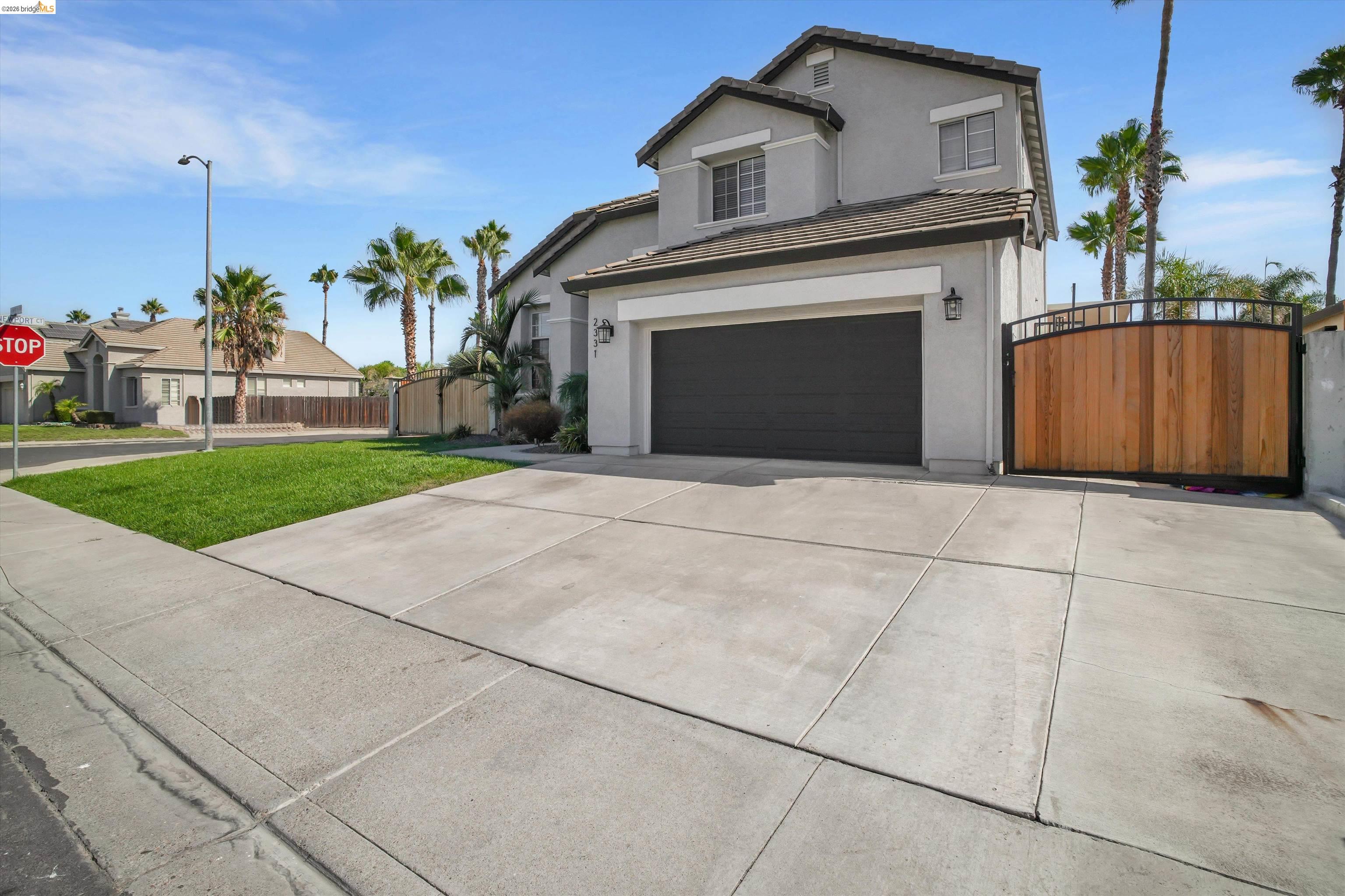 2331 Newport Pl