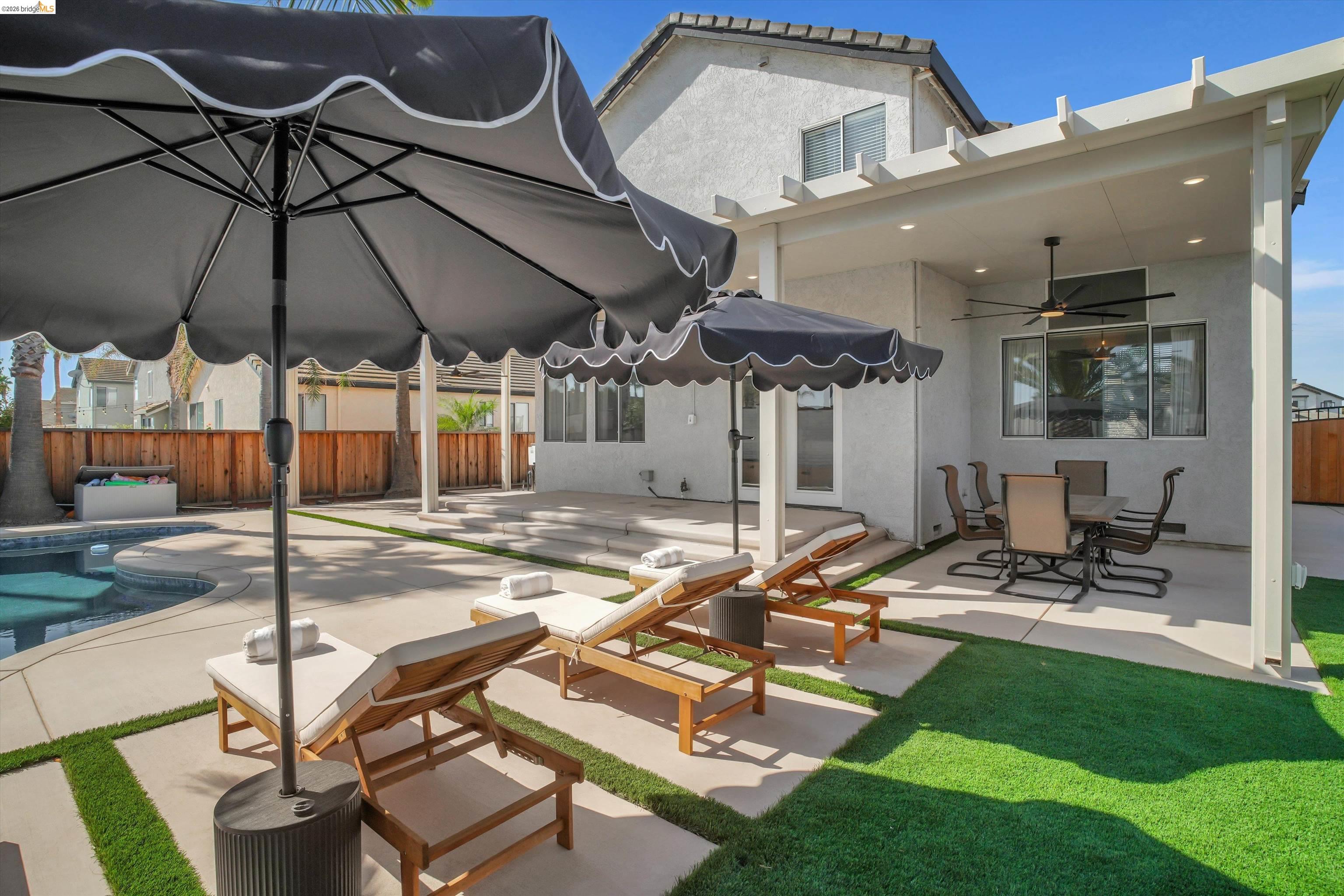 2331 Newport Pl