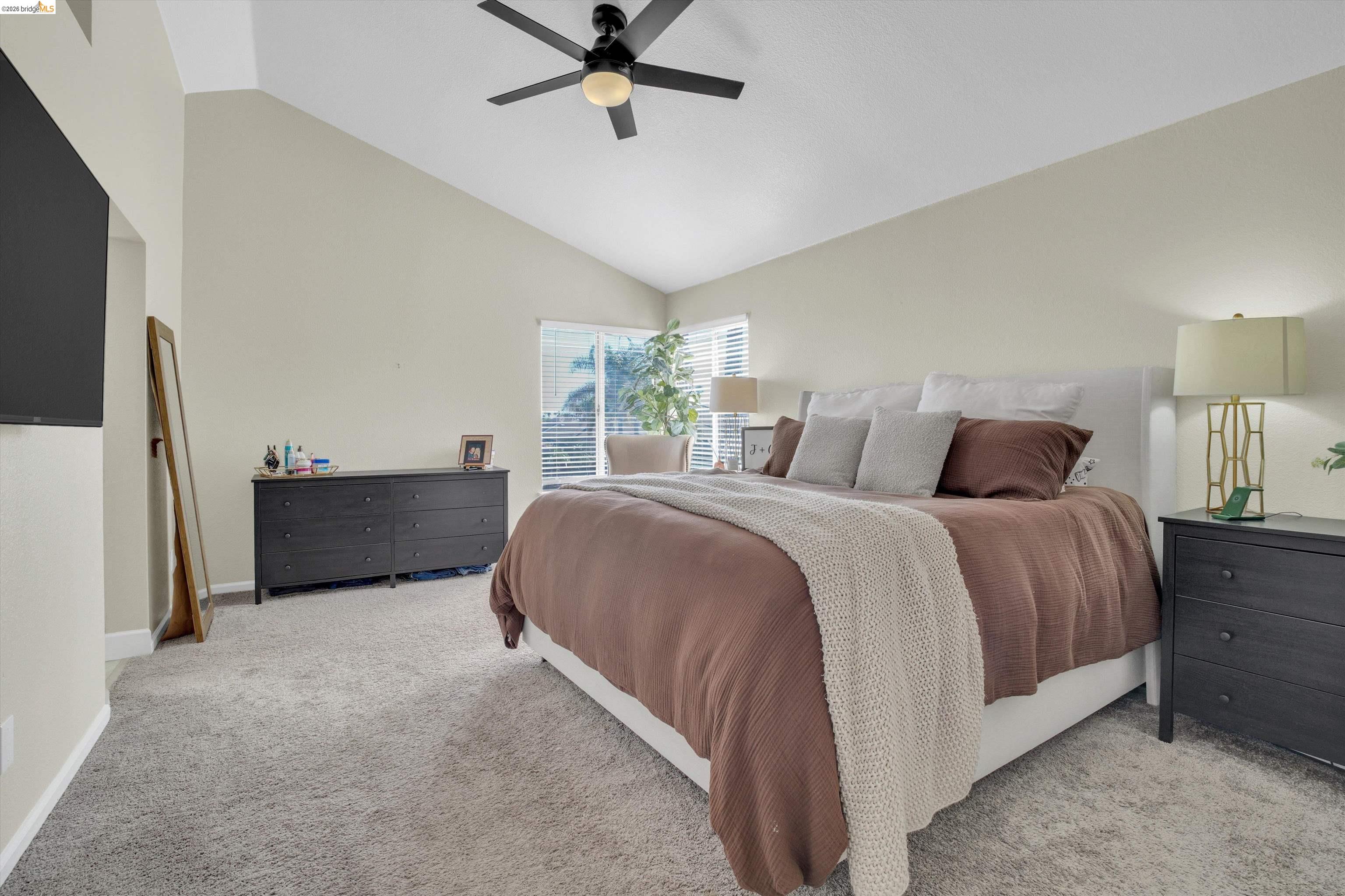 2331 Newport Pl
