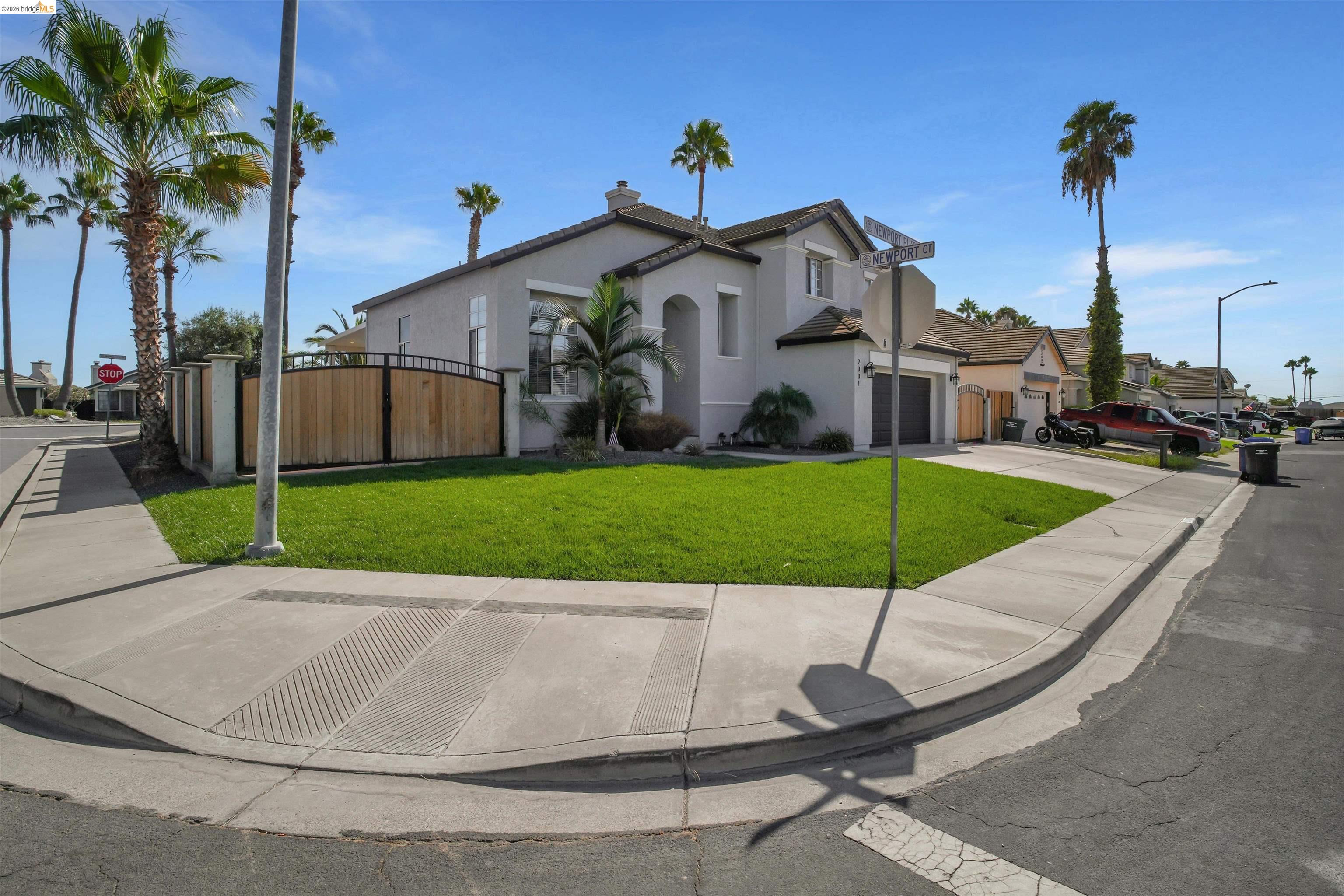 2331 Newport Pl