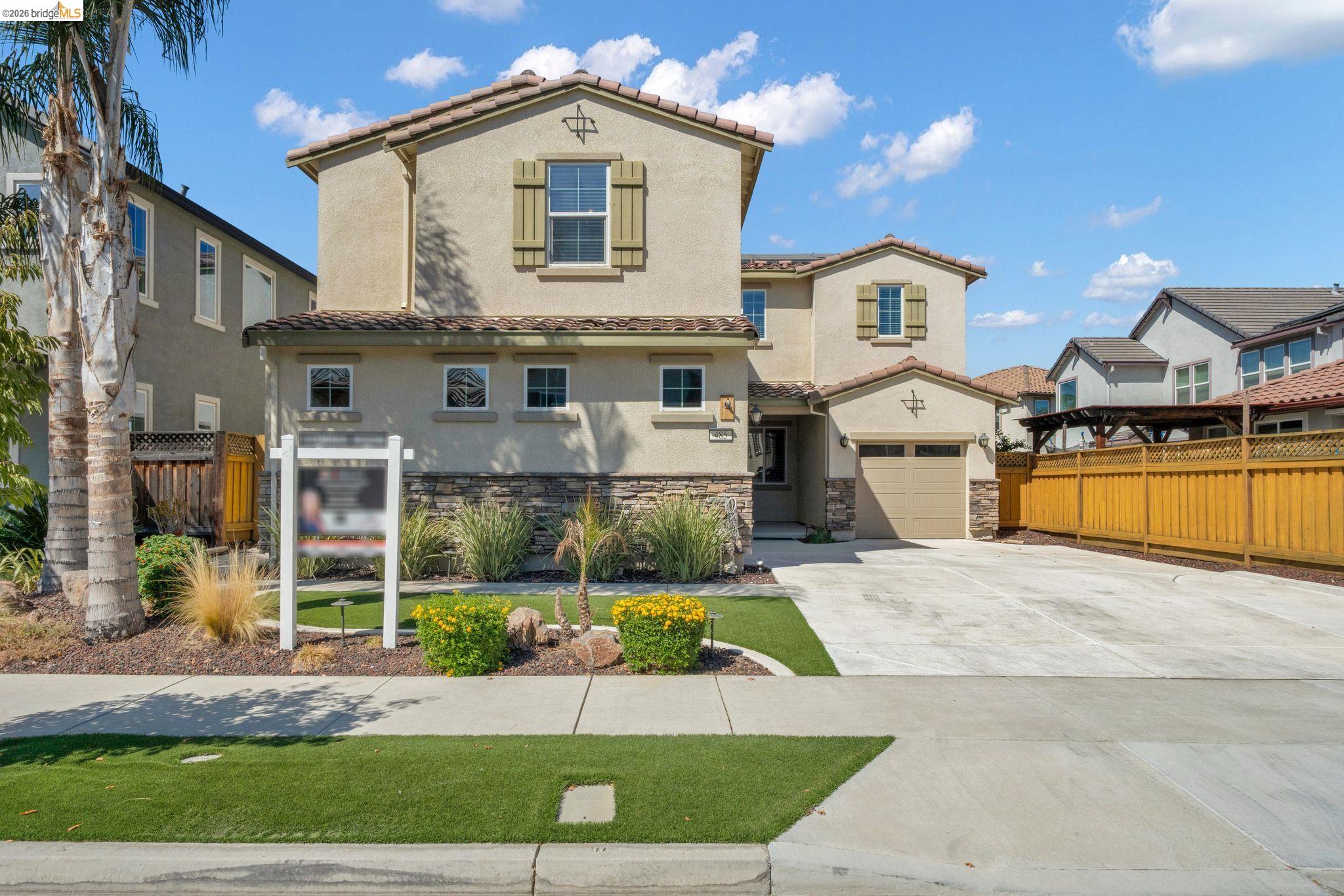 485 Trianda Way
