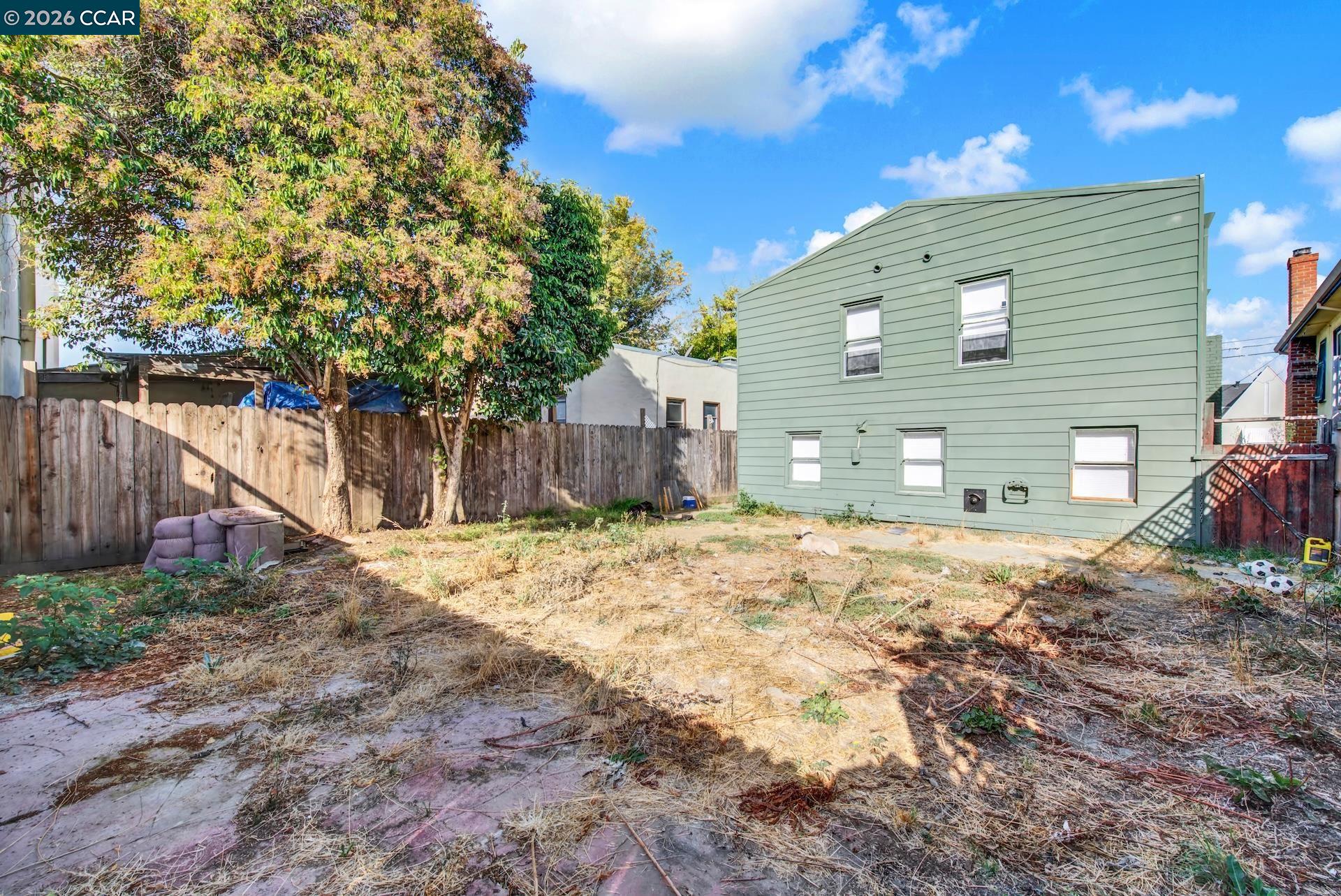 1407 Ryder St