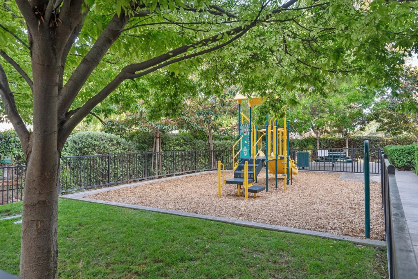 582 Almaden Walk Loop