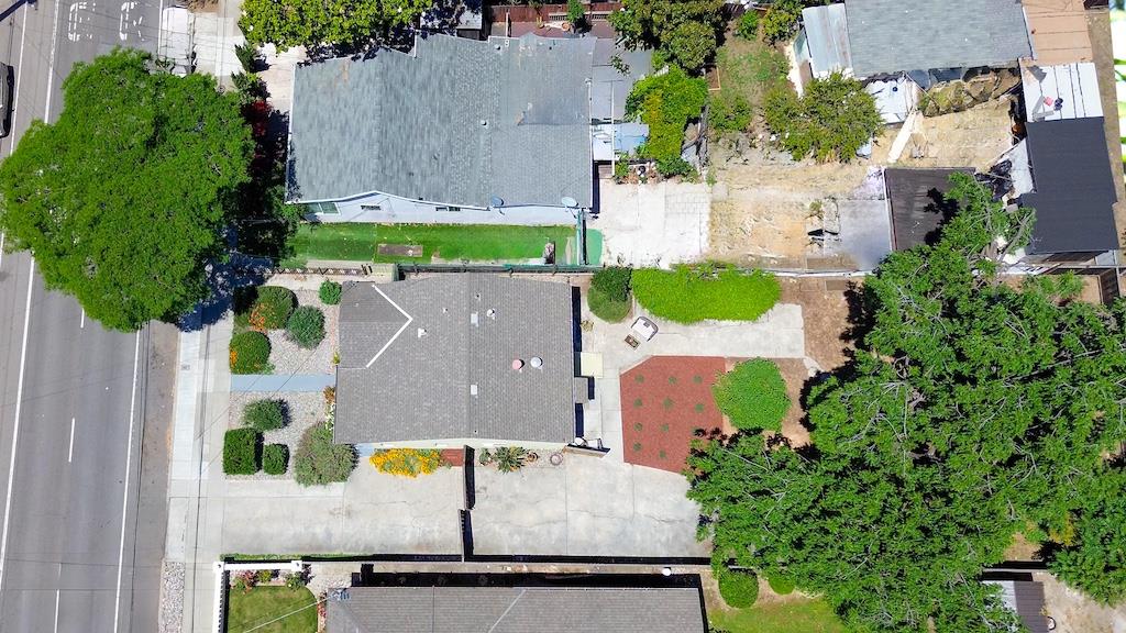 910 Vine Street