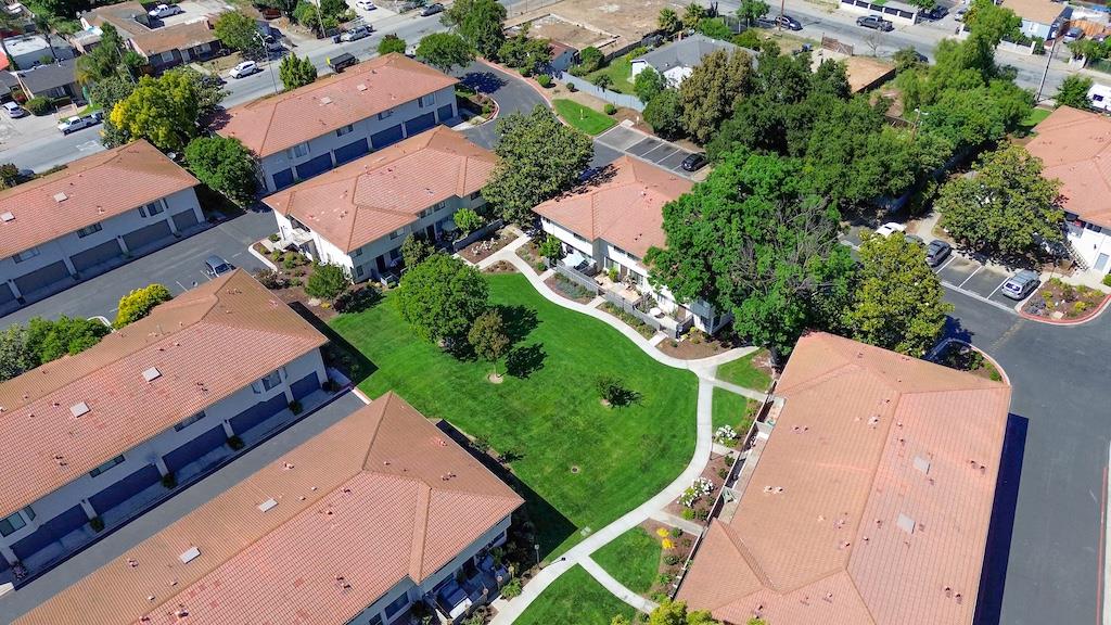 90 Kenbrook Circle