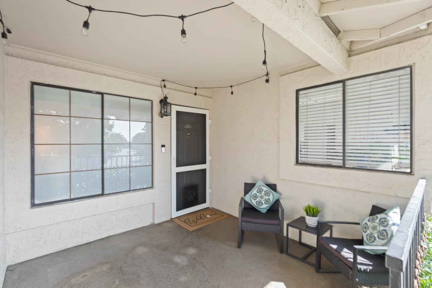 90 Kenbrook Circle
