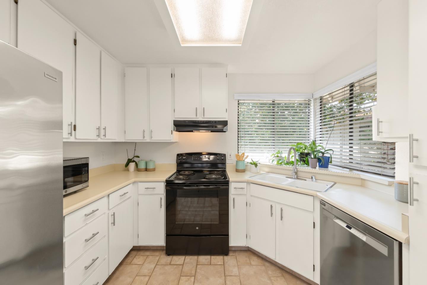90 Kenbrook Circle