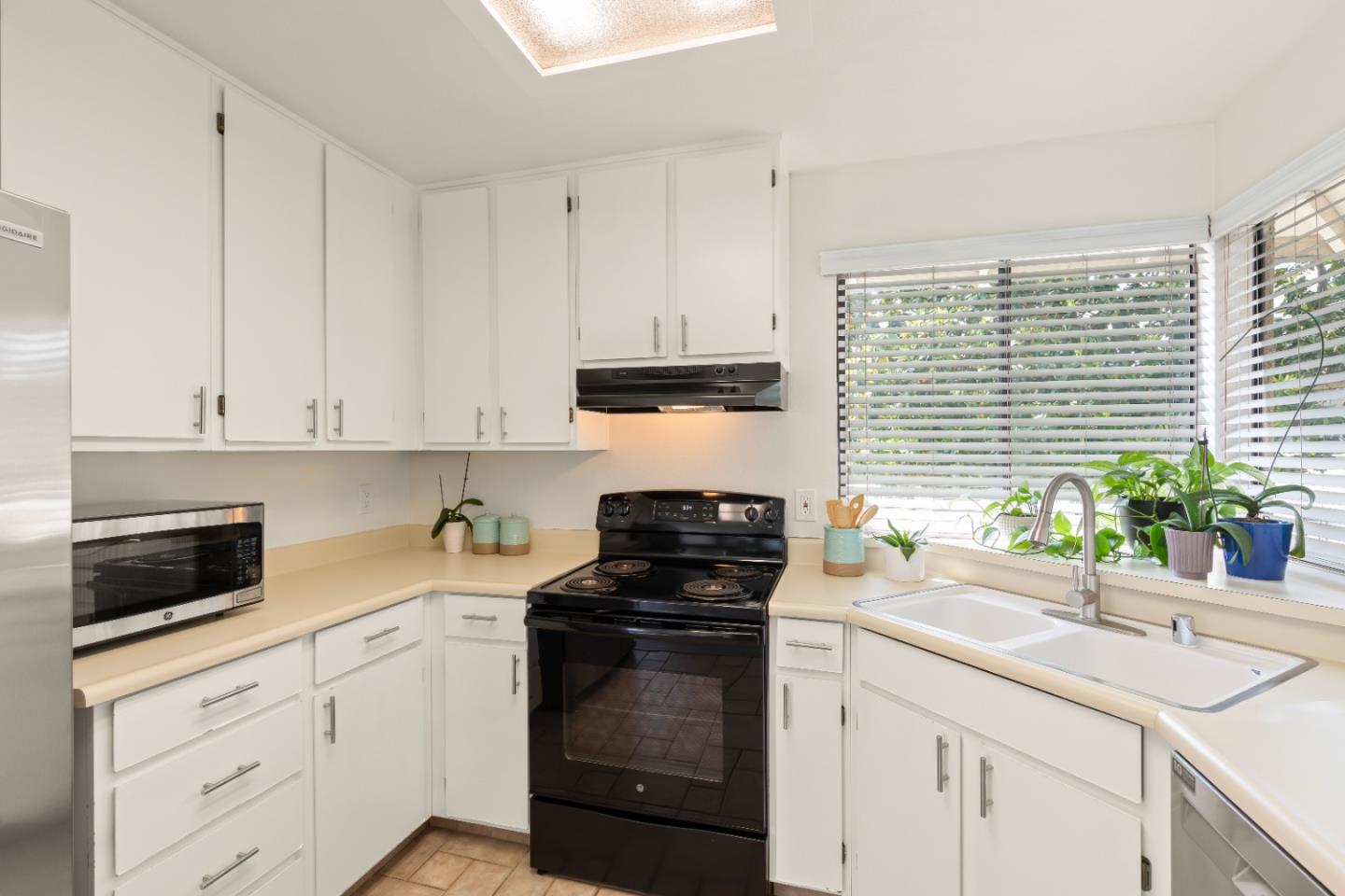 90 Kenbrook Circle