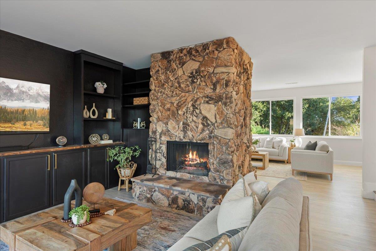 2915 Thomas Grade