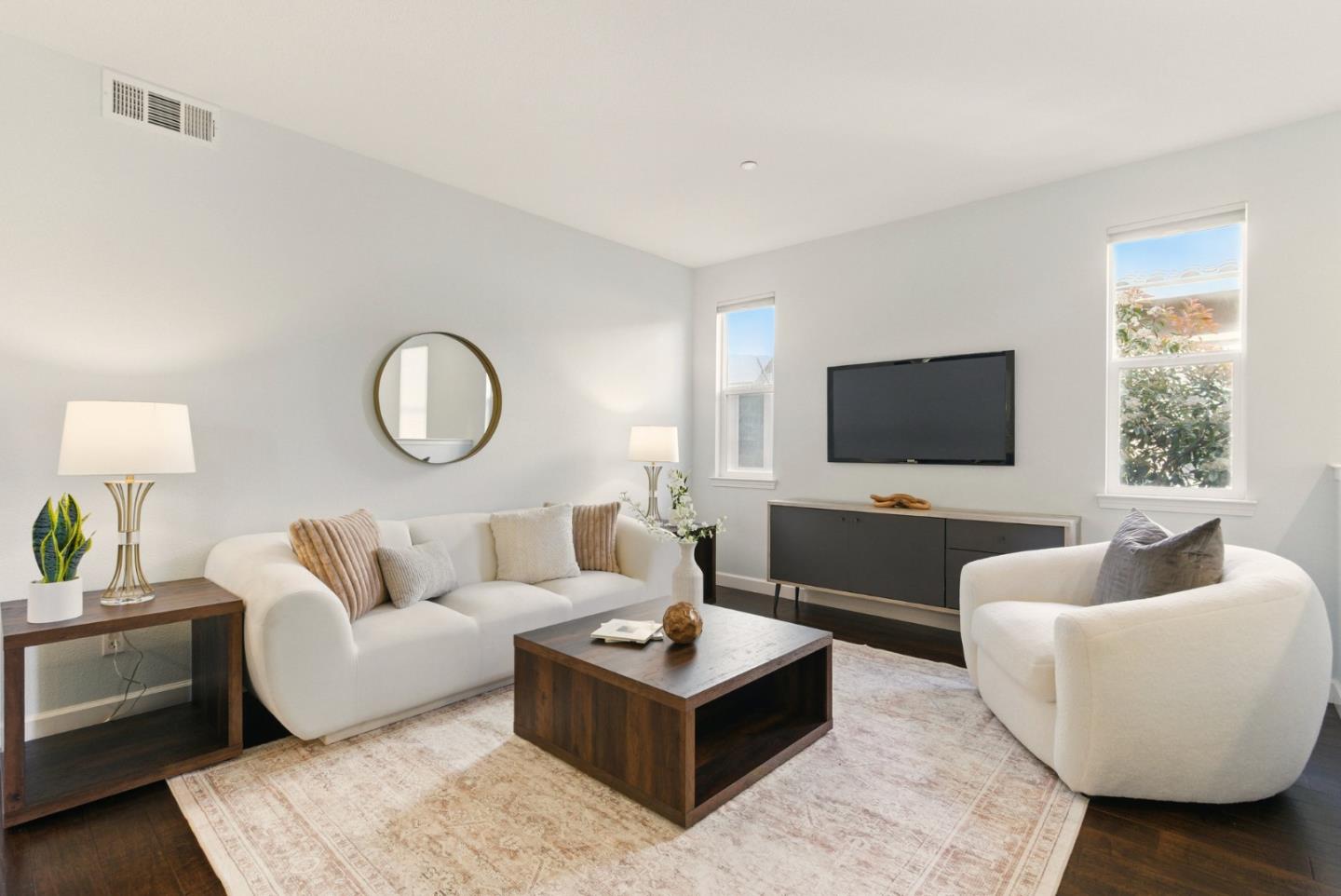 949 Indian Wells Avenue