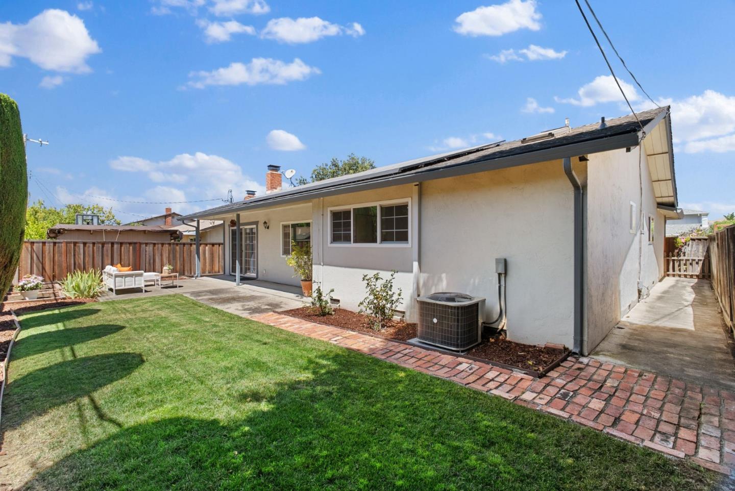 1584 Sonoma Drive