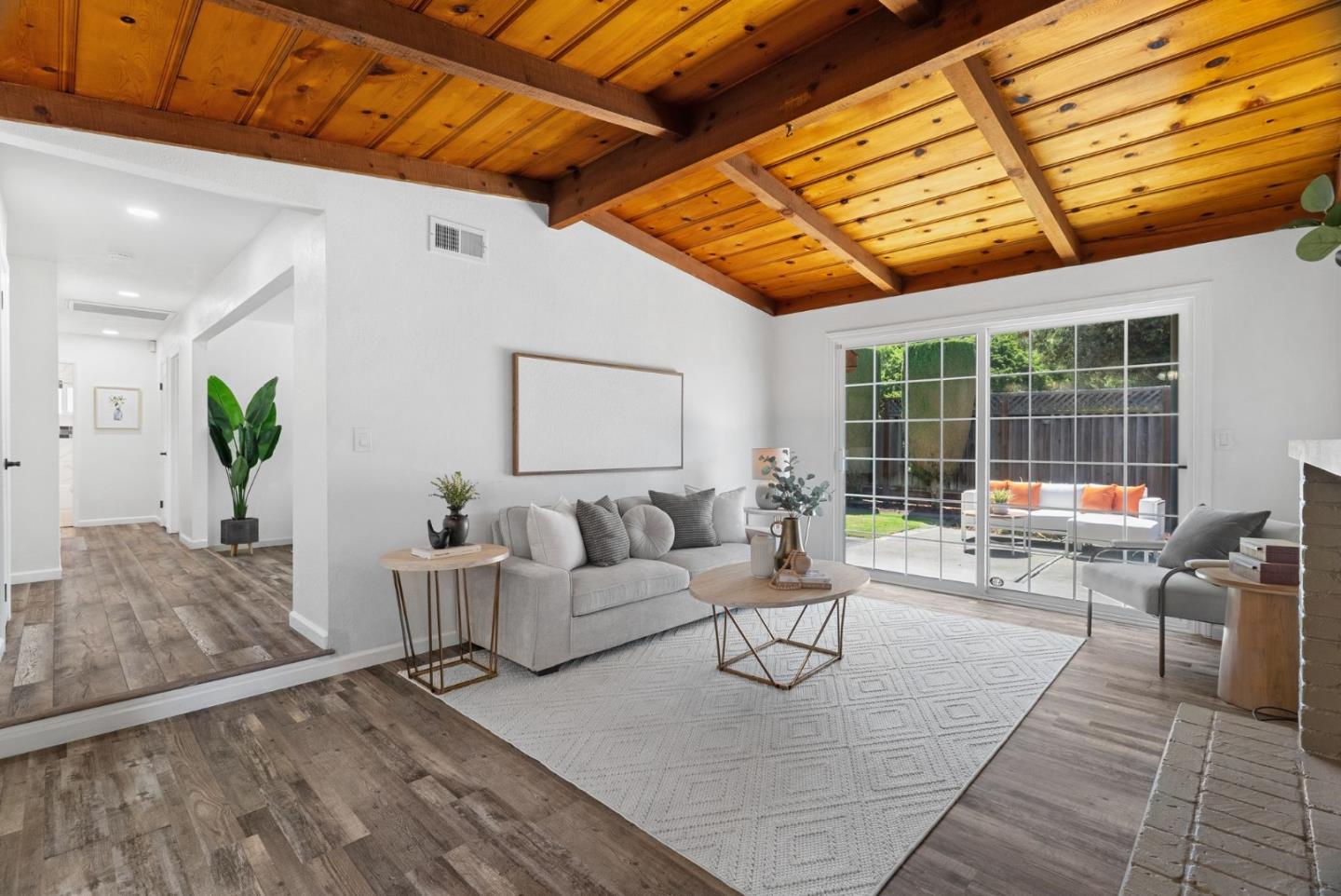 1584 Sonoma Drive