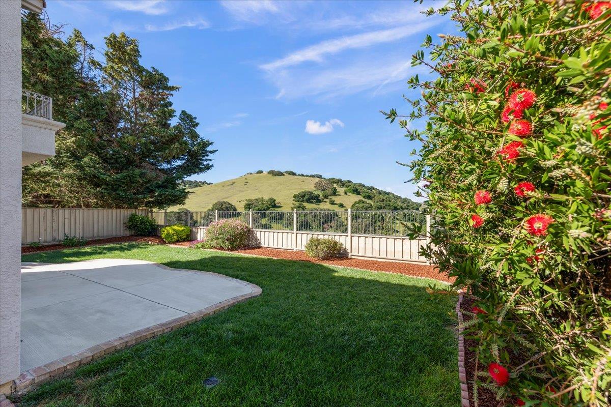 26214 Acclaim Court