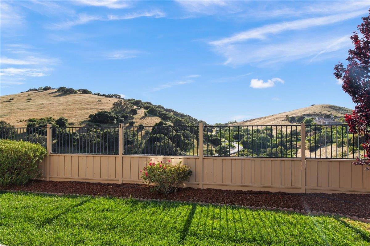 26214 Acclaim Court