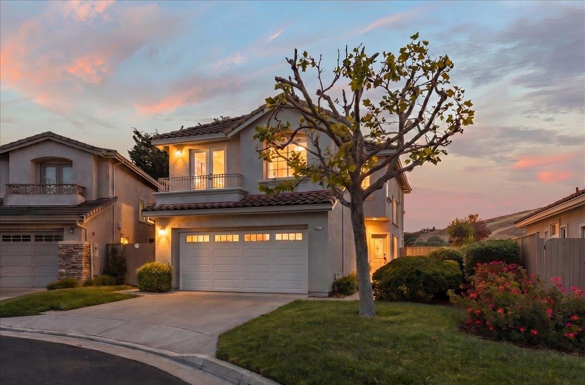 26214 Acclaim Court