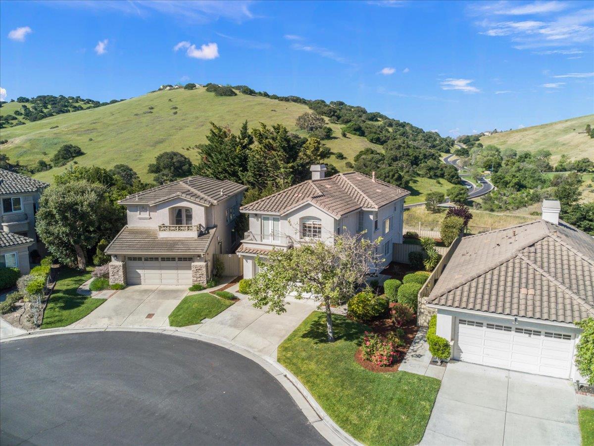 26214 Acclaim Court