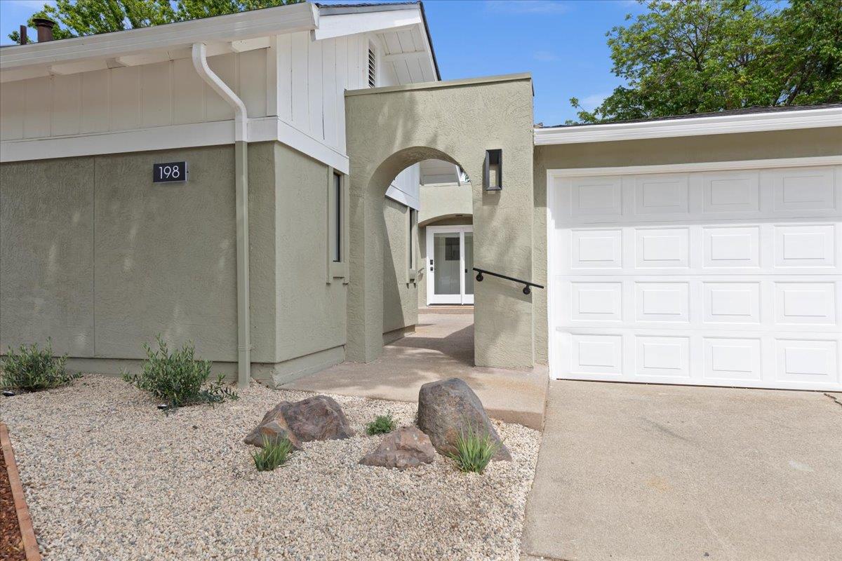 198 Greenwich Drive
