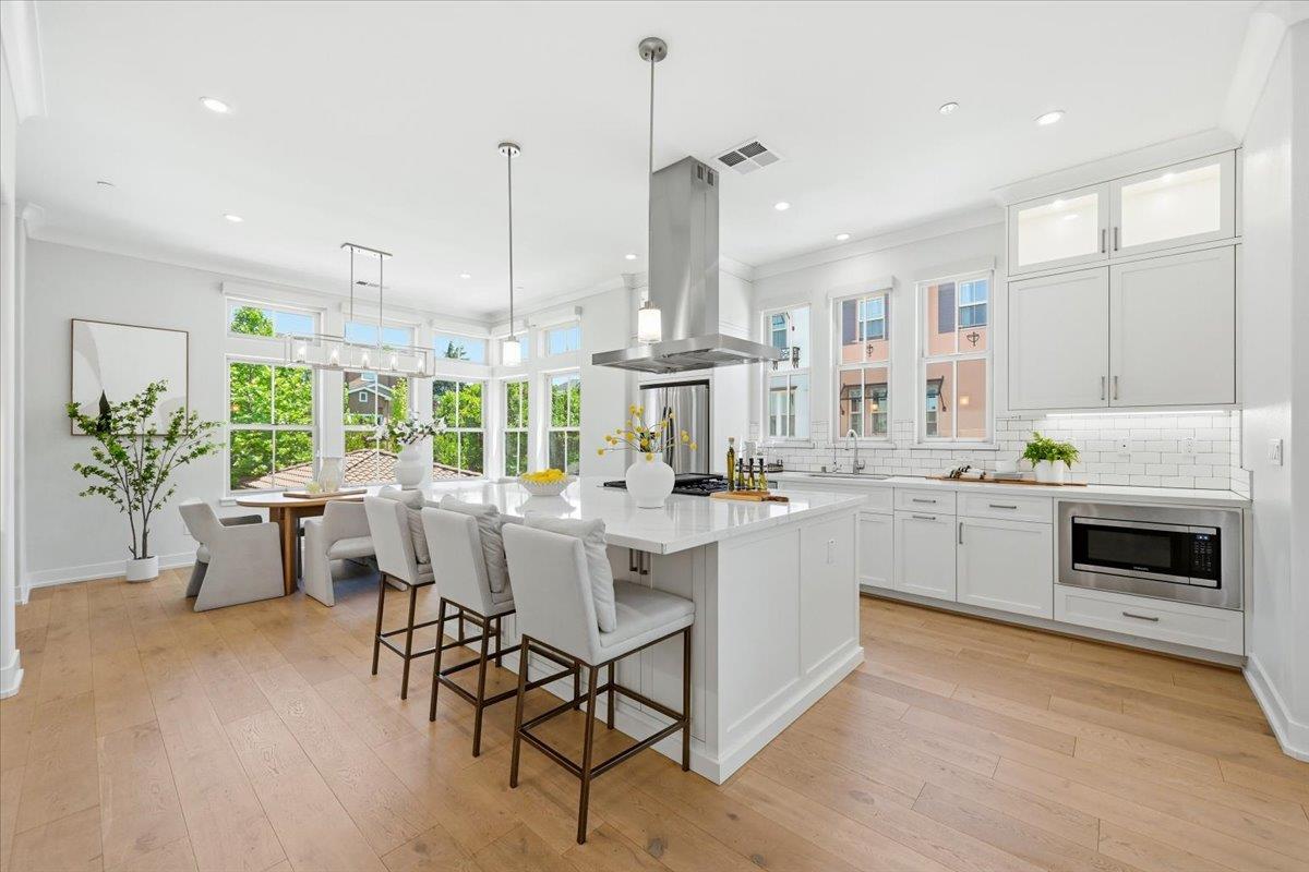 2360 Toledo Terrace