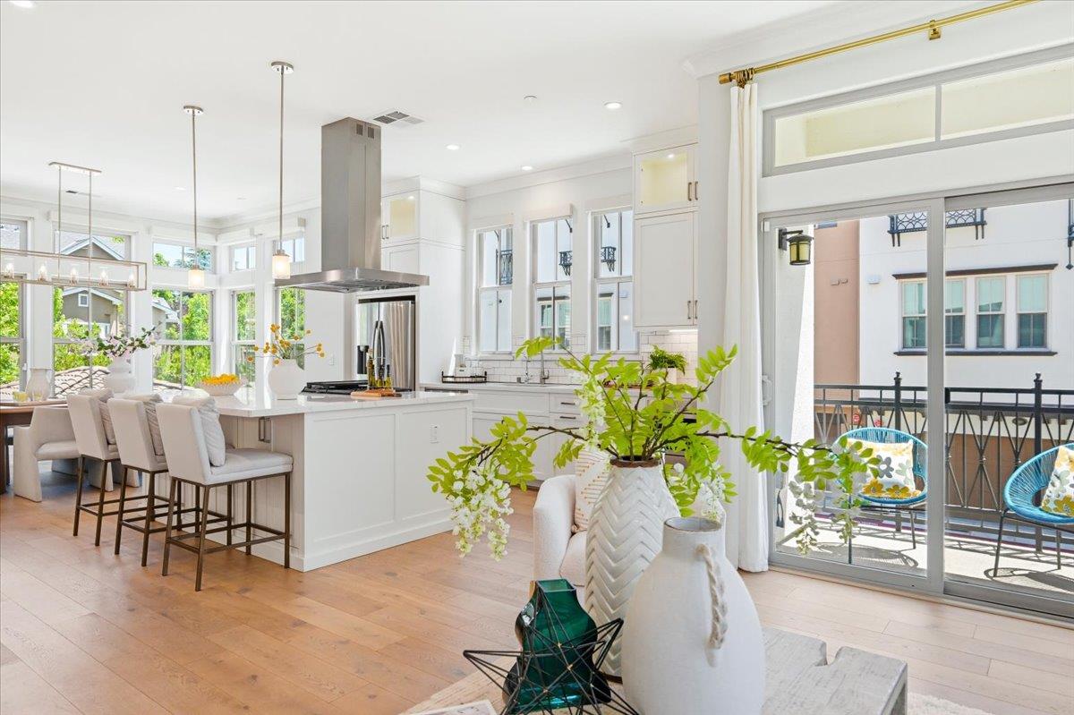 2360 Toledo Terrace