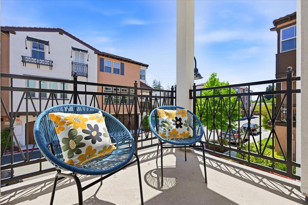 2360 Toledo Terrace