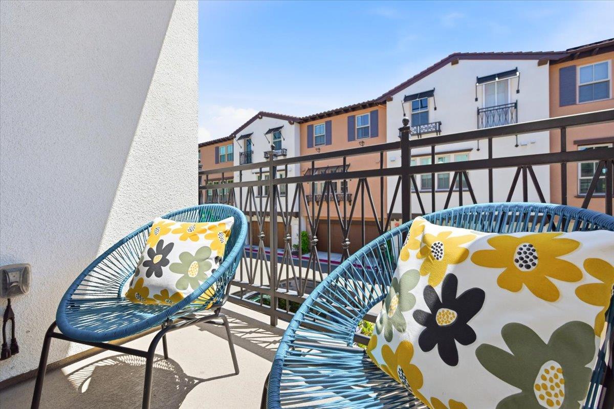 2360 Toledo Terrace
