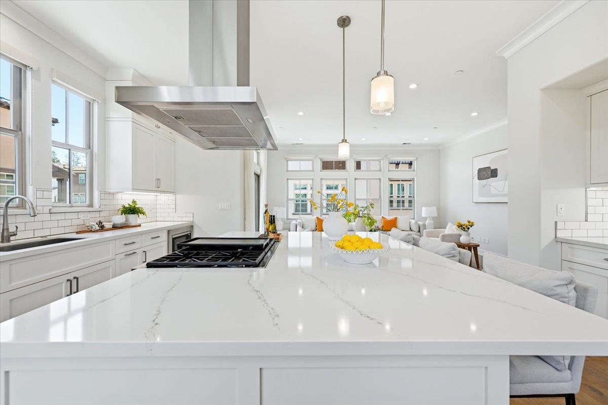 2360 Toledo Terrace