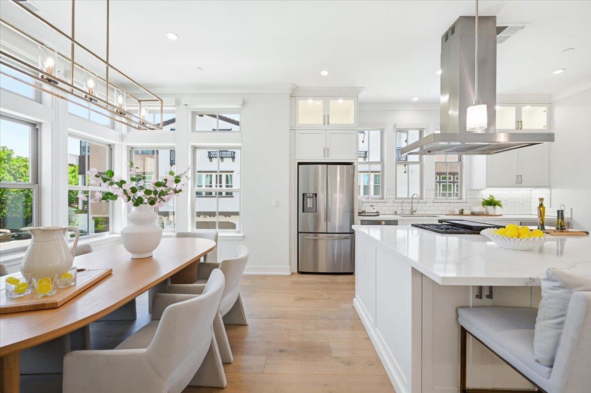 2360 Toledo Terrace