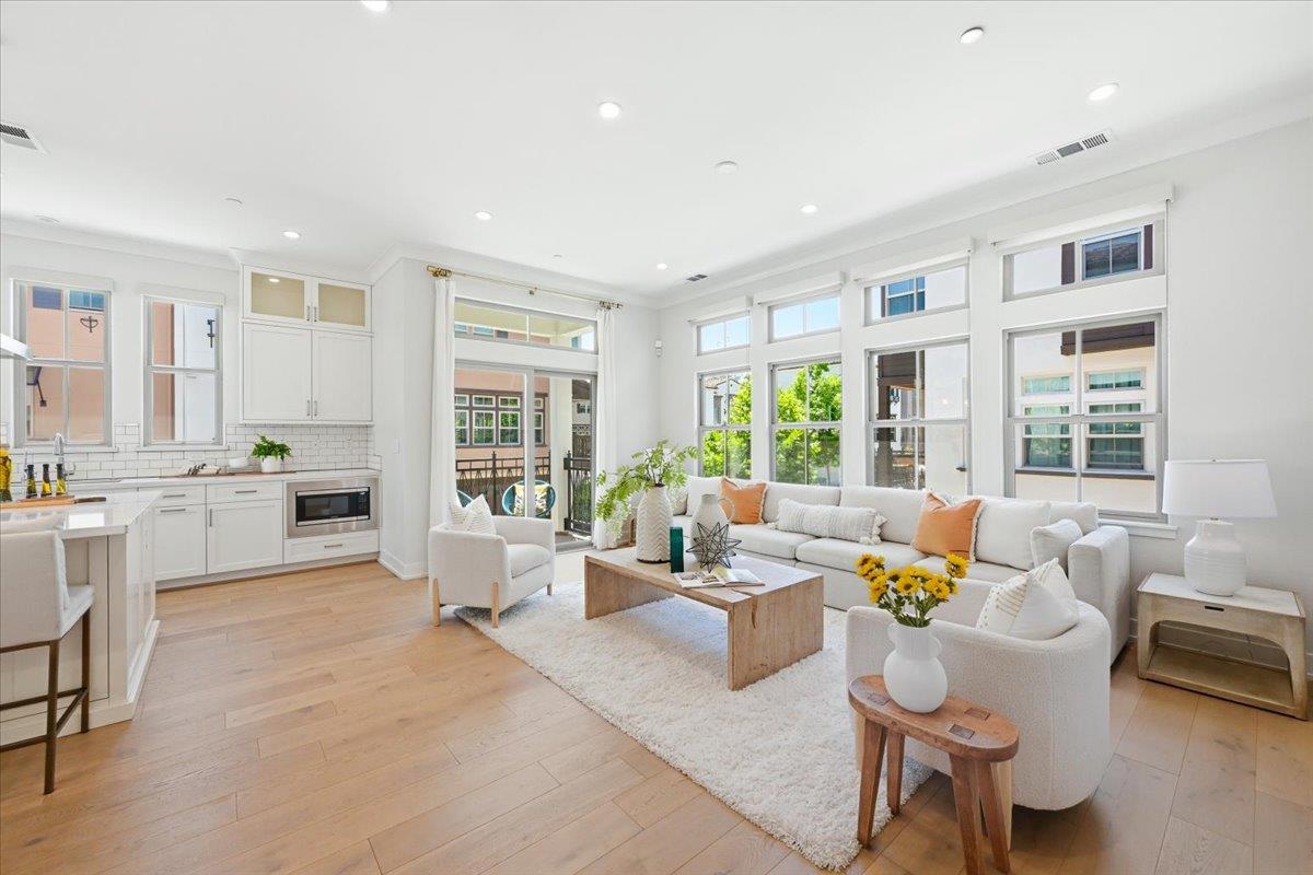 2360 Toledo Terrace