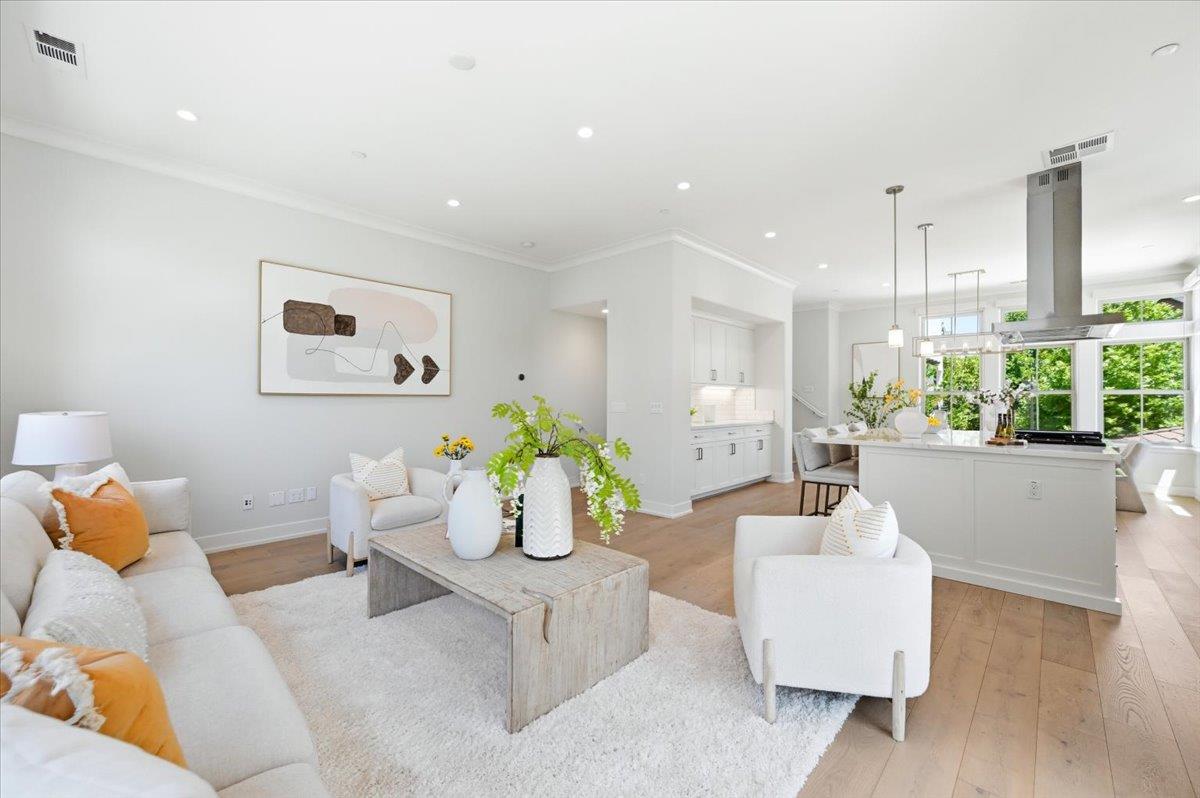 2360 Toledo Terrace