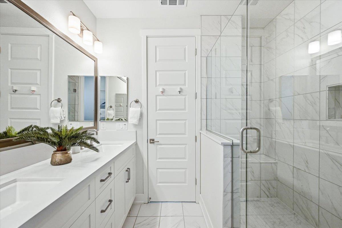 2360 Toledo Terrace