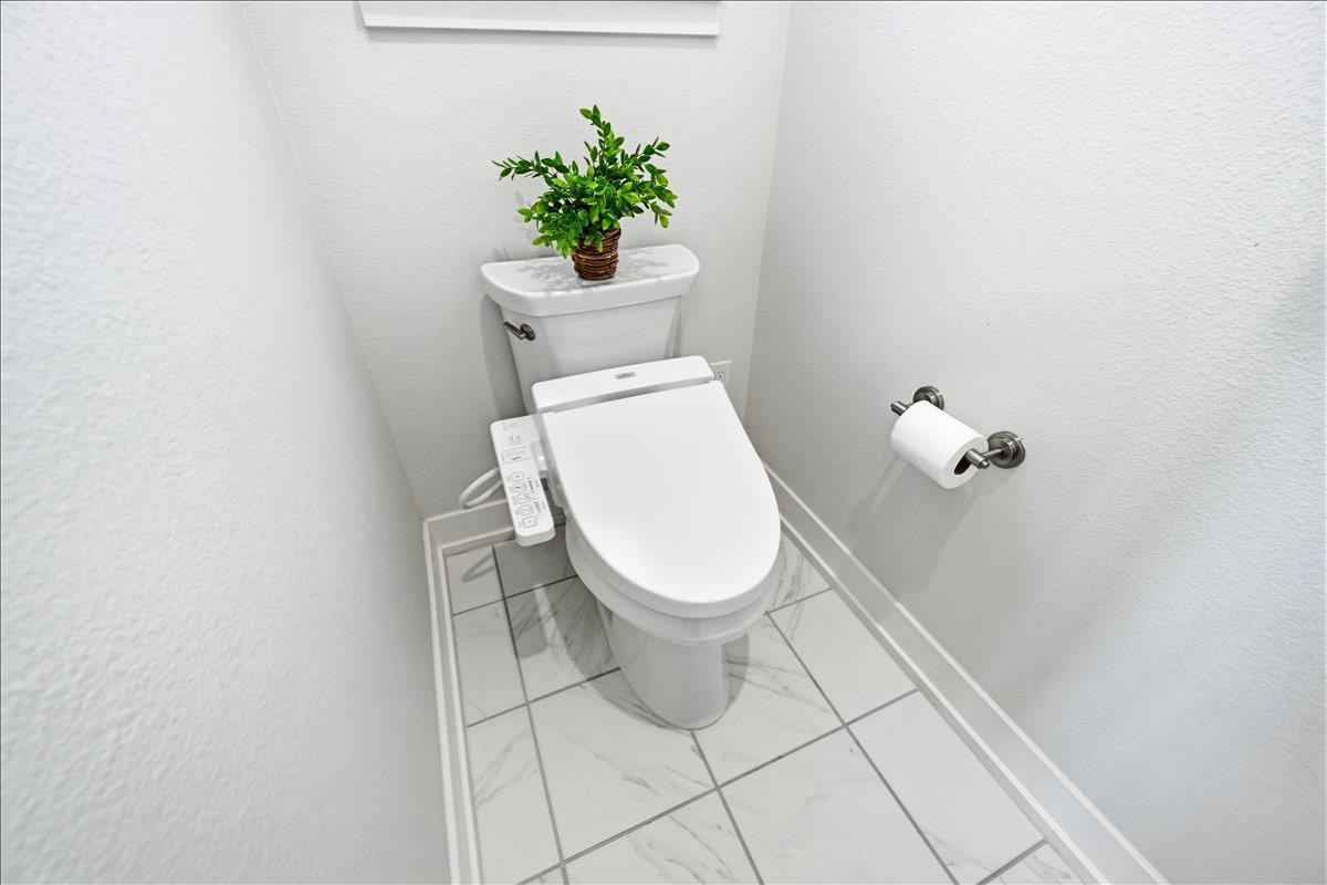 2360 Toledo Terrace