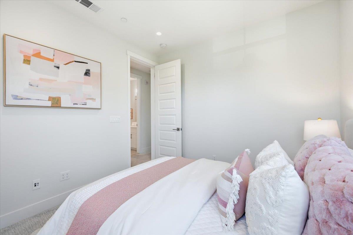 2360 Toledo Terrace